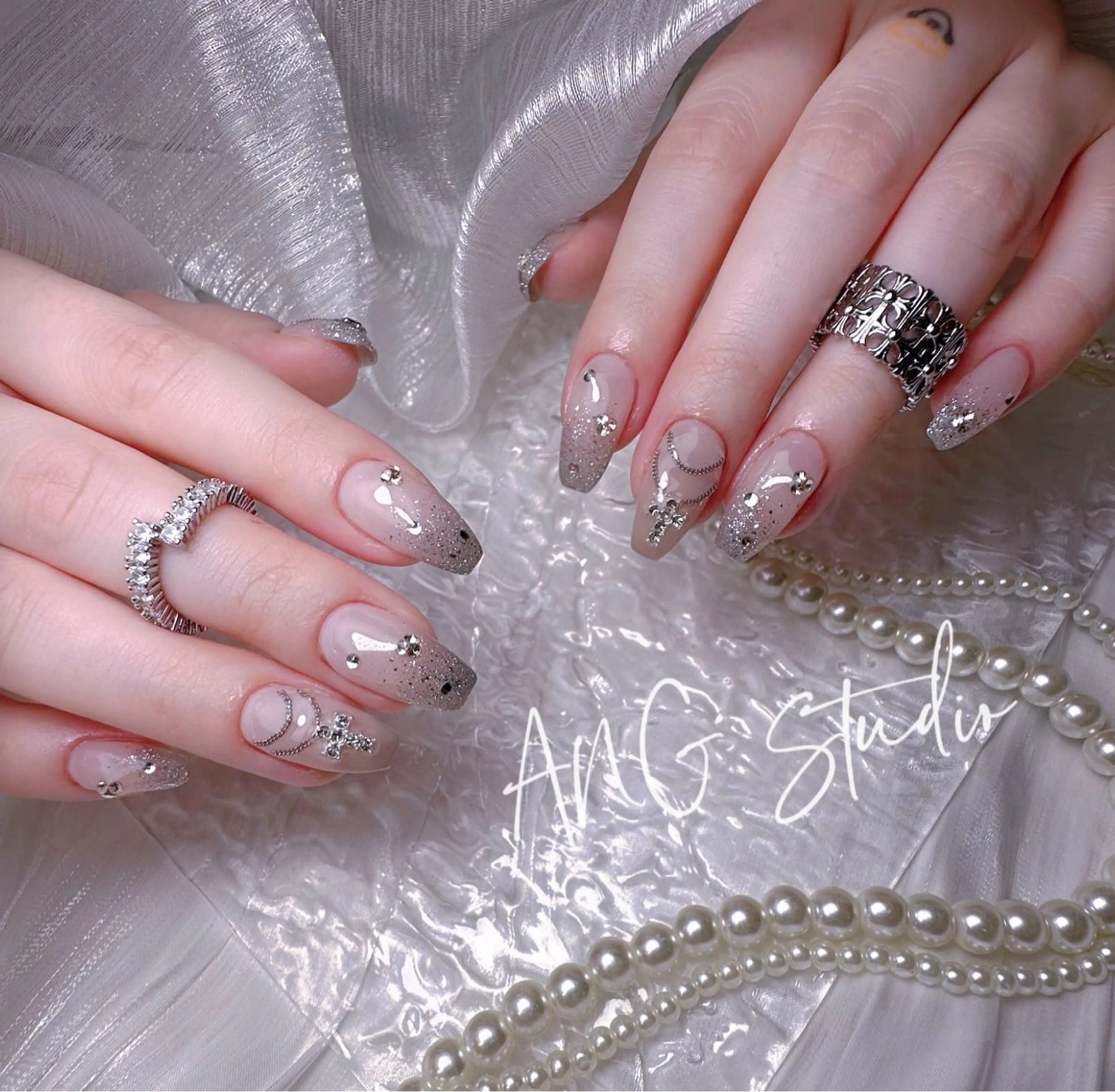 ネイル ハンドネイル ハンドケア ANG Studioのネイルデザイン