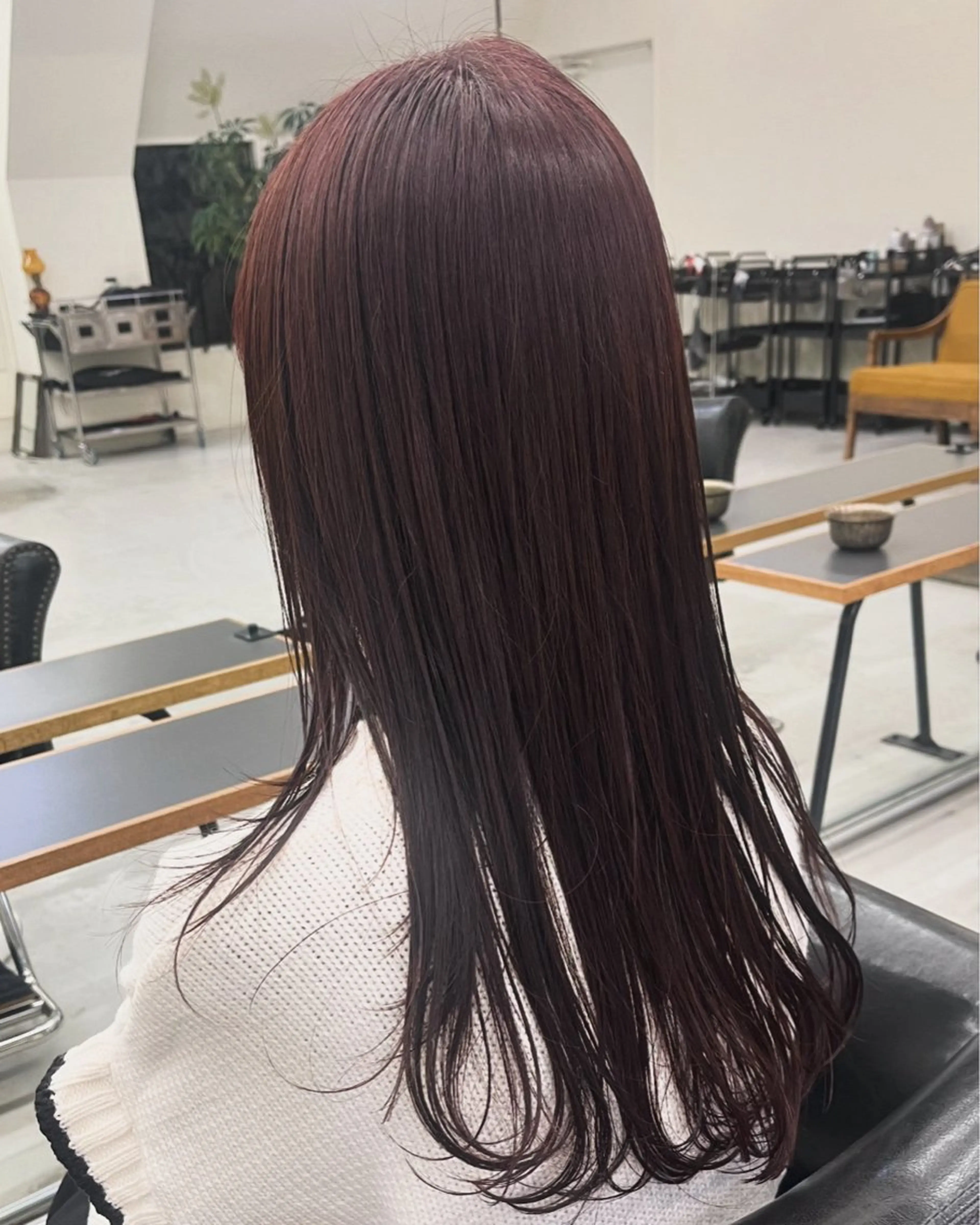 ロング 加藤 瑠彩のヘアスタイル
