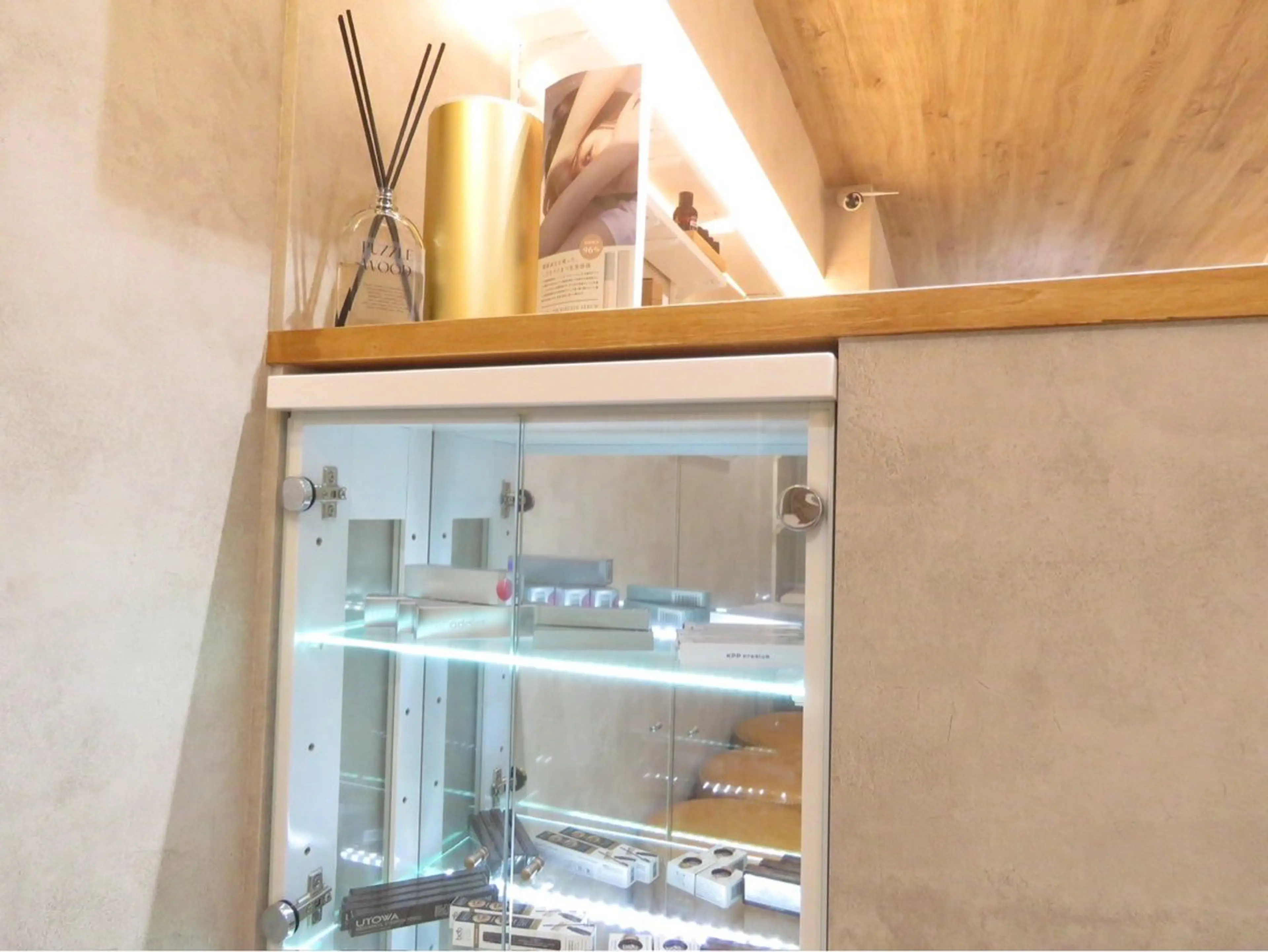 K. HITOMIのマツエク・マツパデザイン