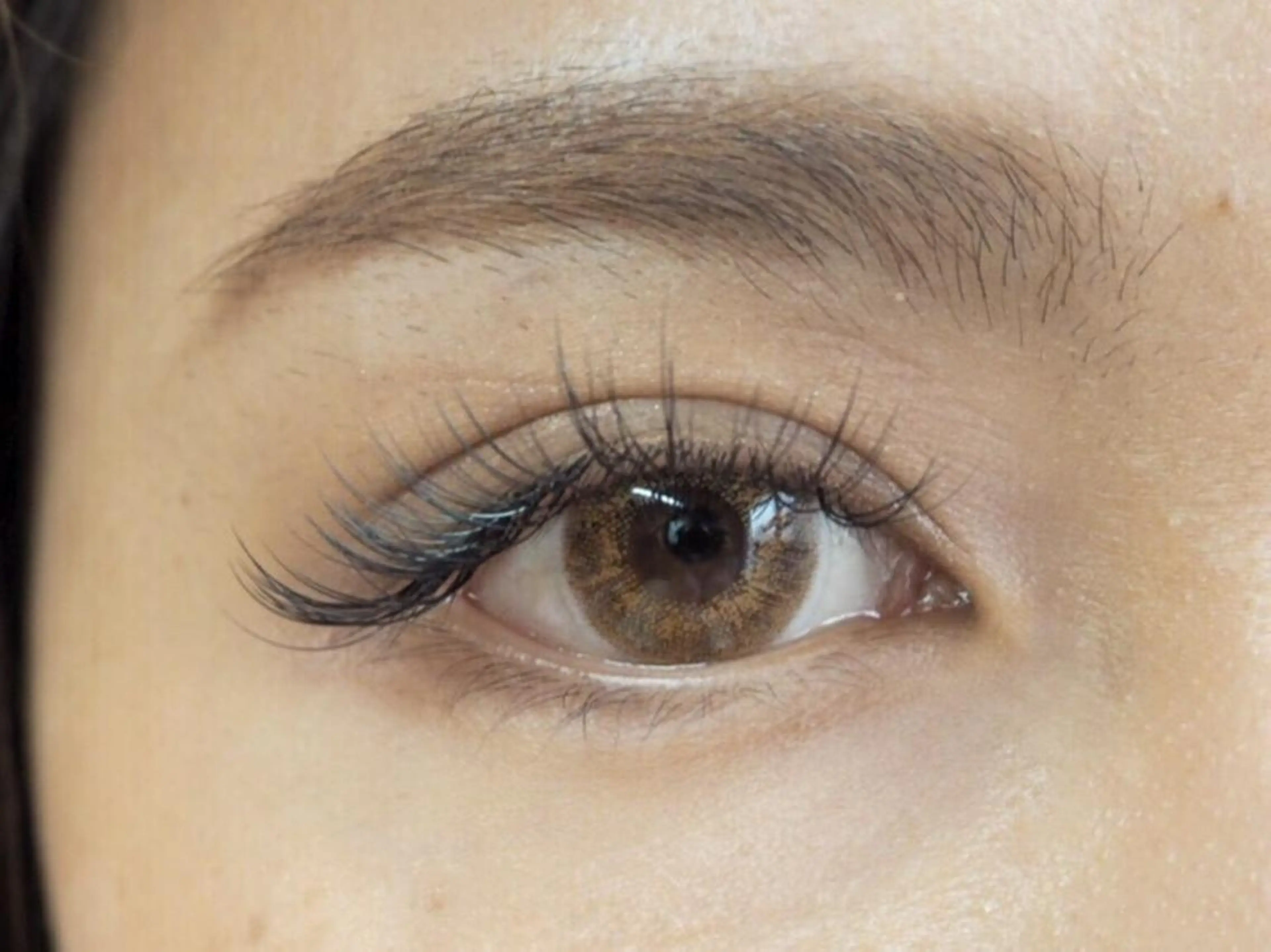 マツエク・マツパ 付け放題 Lacl'e hitomiの眉毛・アイブロウイメージ