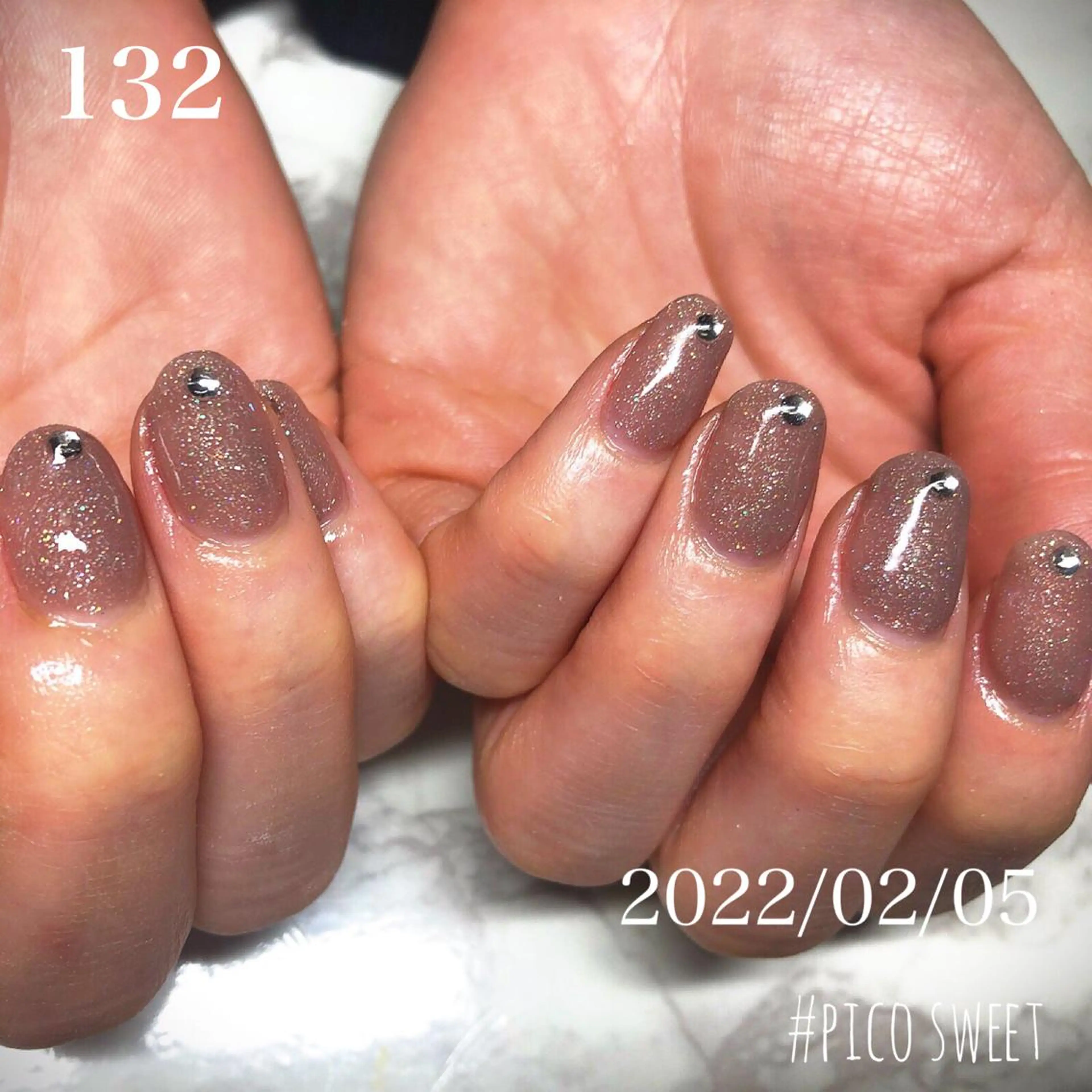 ネイル ストーンネイル ネイルサロン翼所属・ネイルサロン 翼【仙川4分】のネイルデザイン