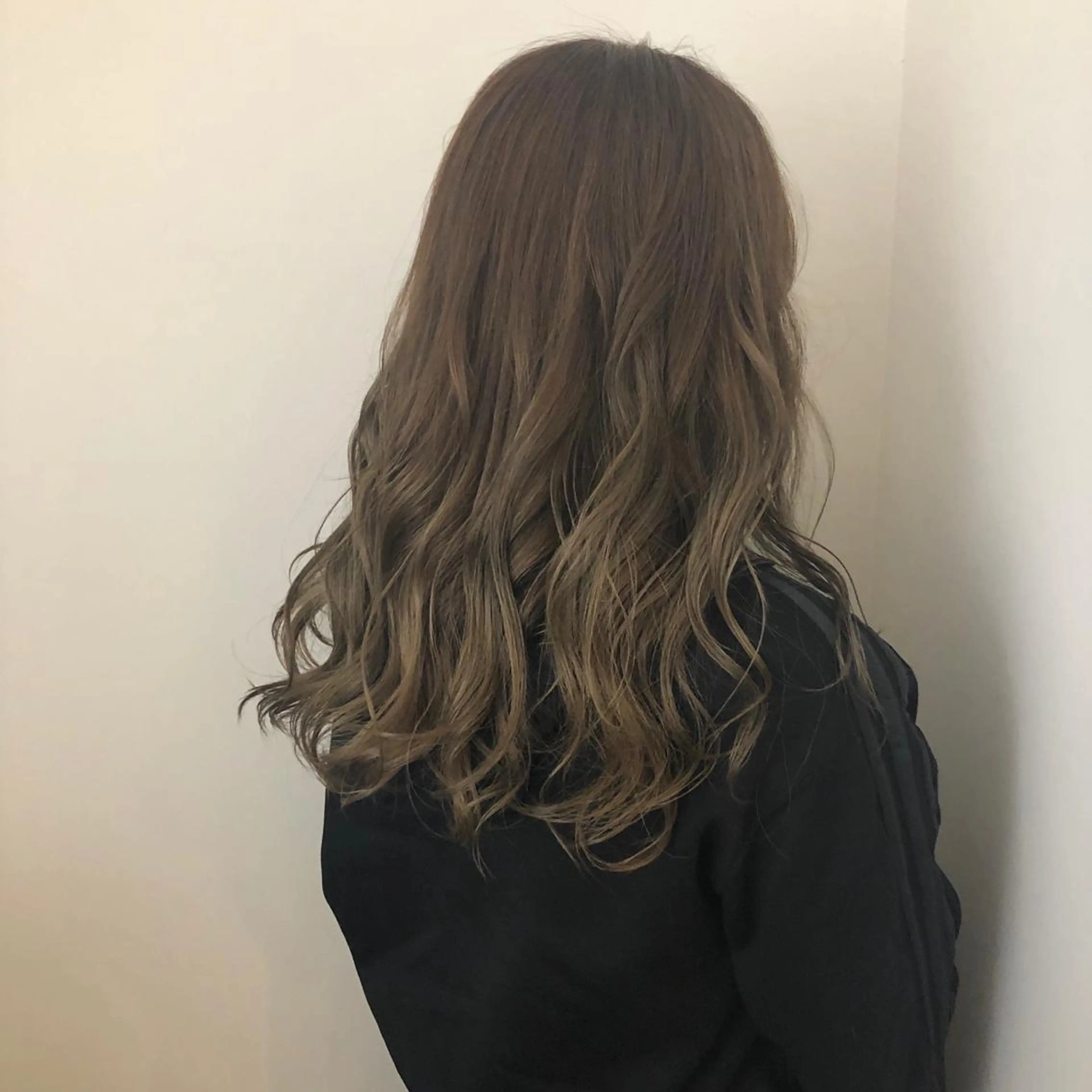 ロング カラー ヘアカラー トリートメント レイヤー/お顔まわり 暖色カラー🍑Amiのヘアスタイル