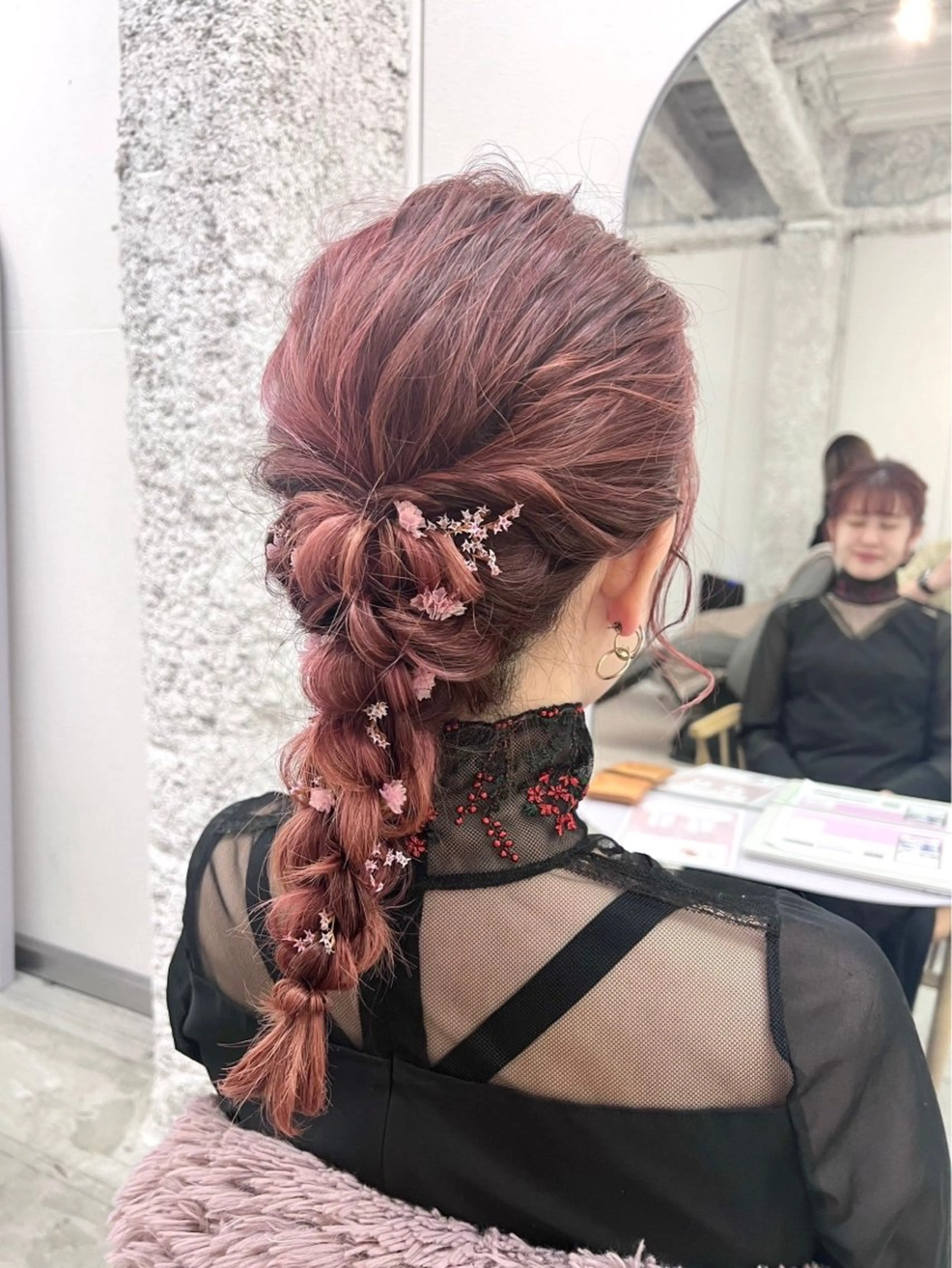 ミディアム ヘアアレンジ 🌸花屋併設🌸寺島 秀美のヘアスタイル