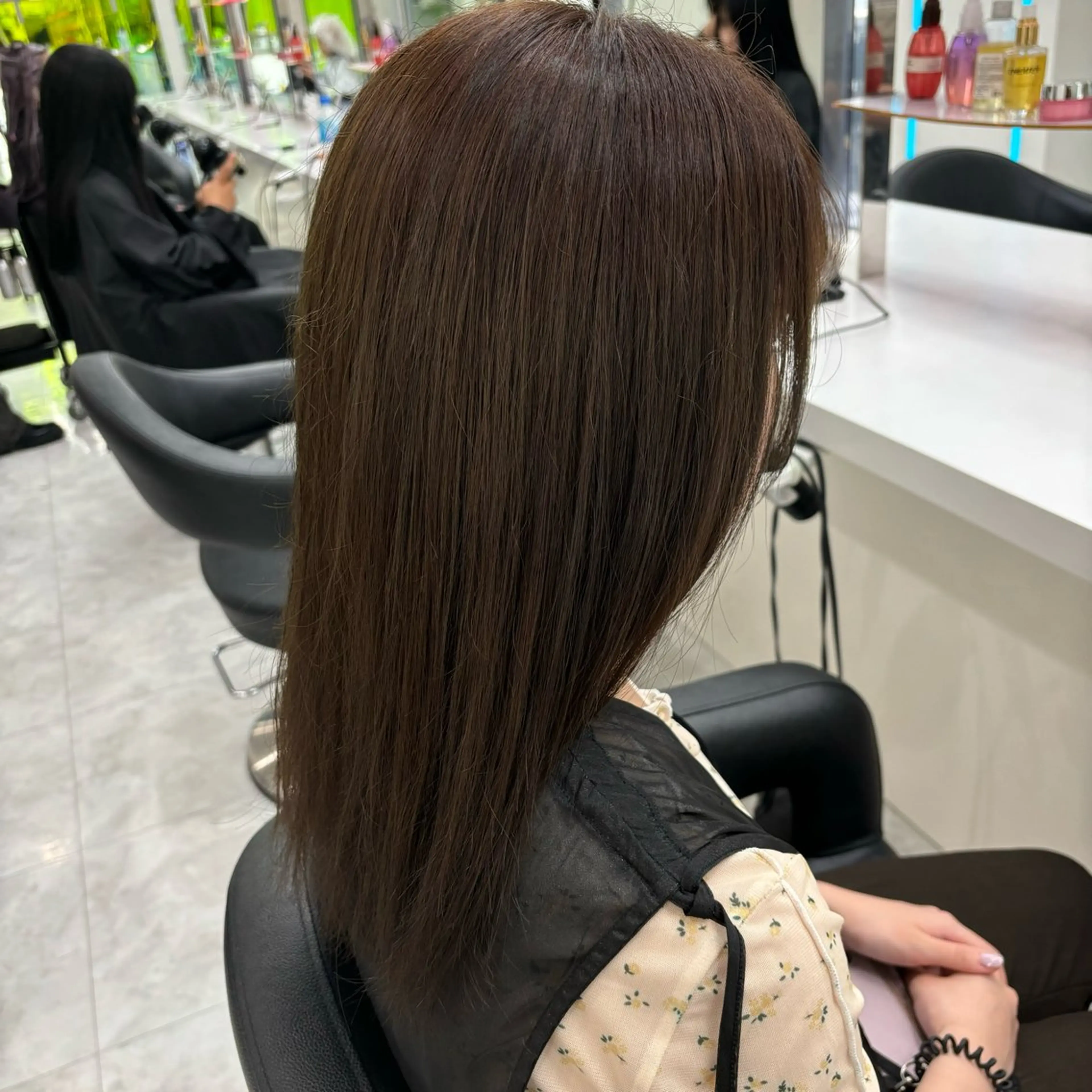 ミディアム カット ヘアカラー トリートメント ヘッドスパ ヘアセット 上品🤍韓国レイヤー /透明感🤍FUGAのヘアスタイル