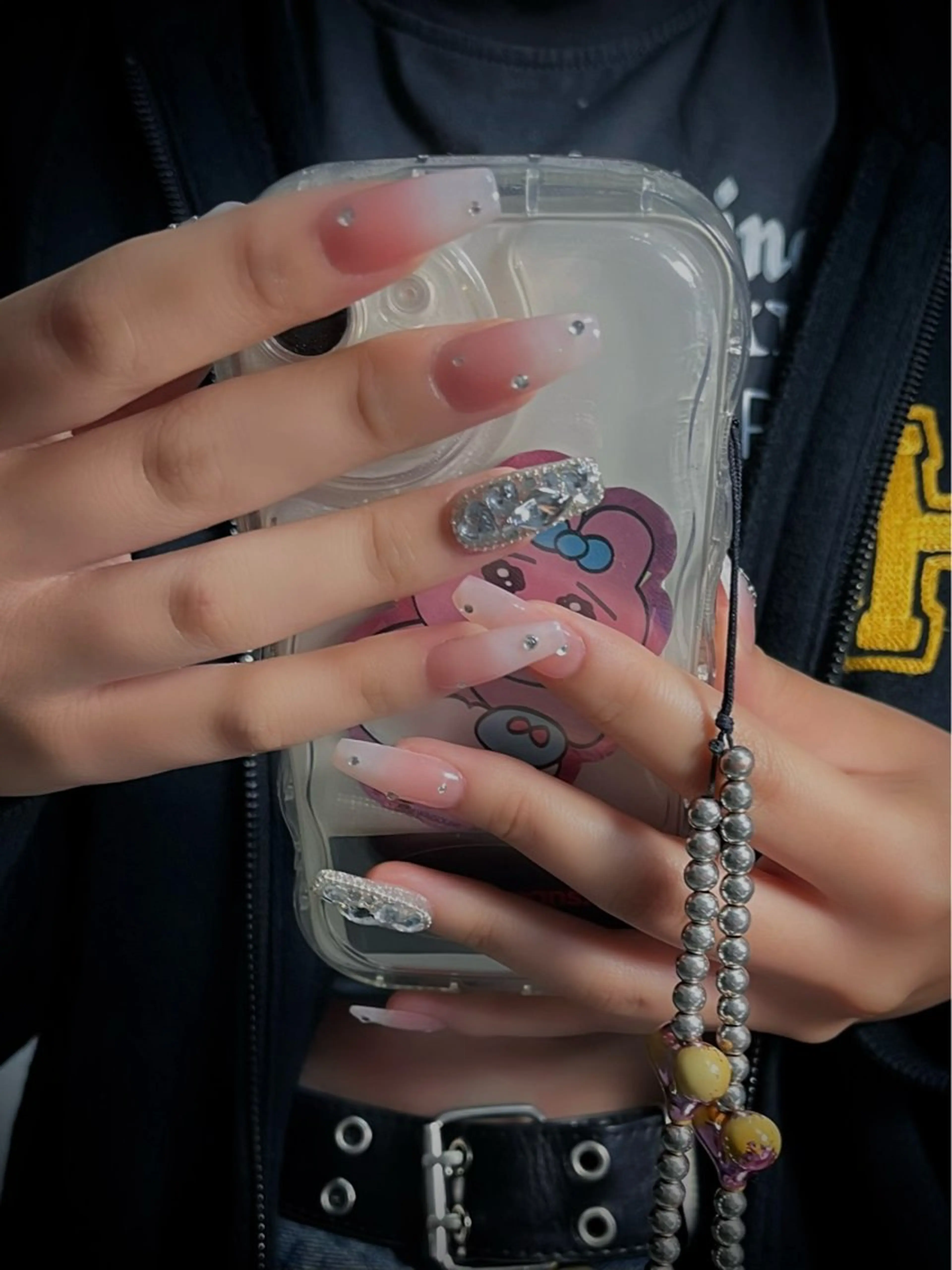 ネイル キラキラネイル マグネットネイル ワンカラーネイル スカルプネイル ワンホンネイル nine.🦋 YUKOのネイルデザイン