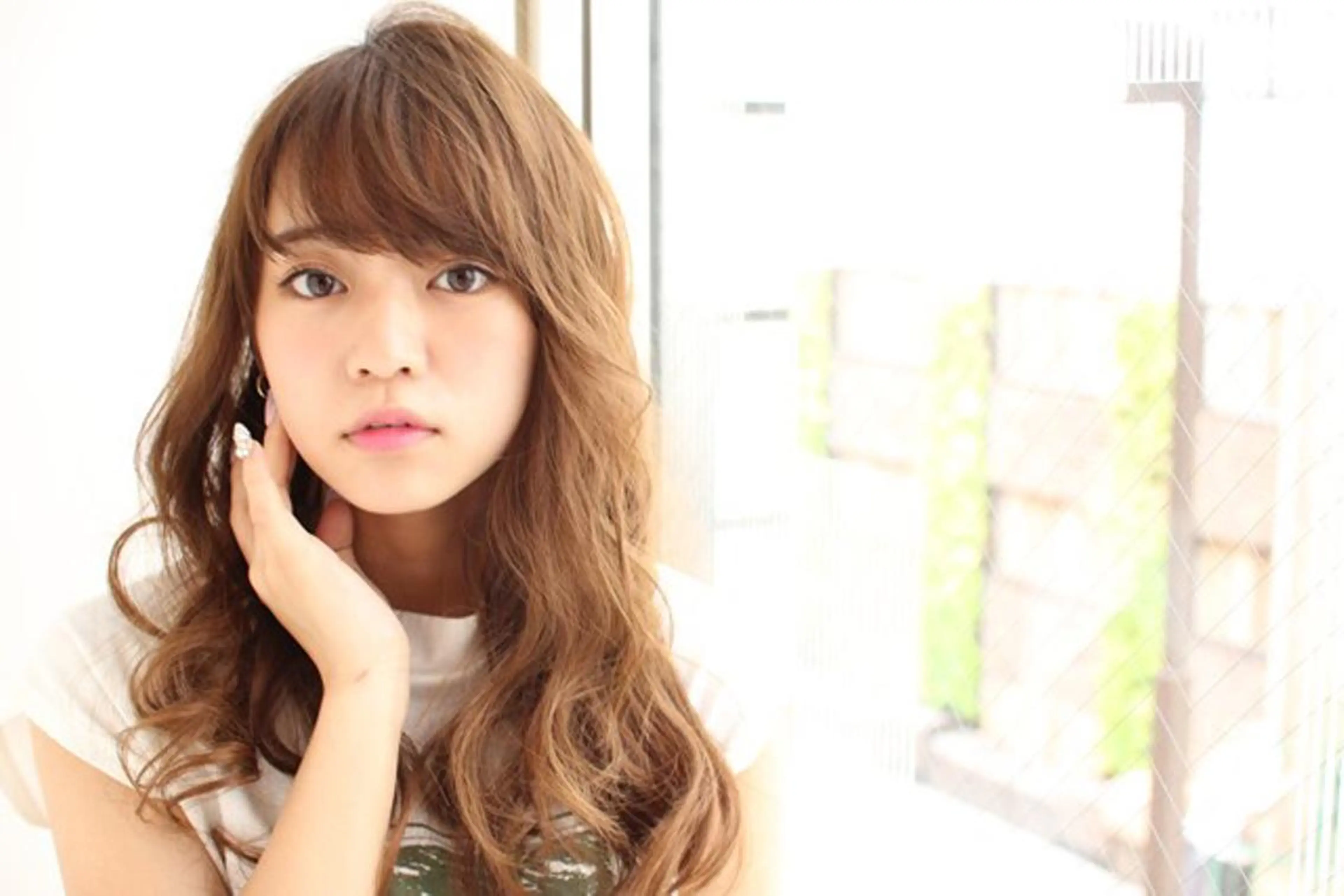 セミロング due(ドゥーエ）所属・onishi yoshinaoのヘアスタイル