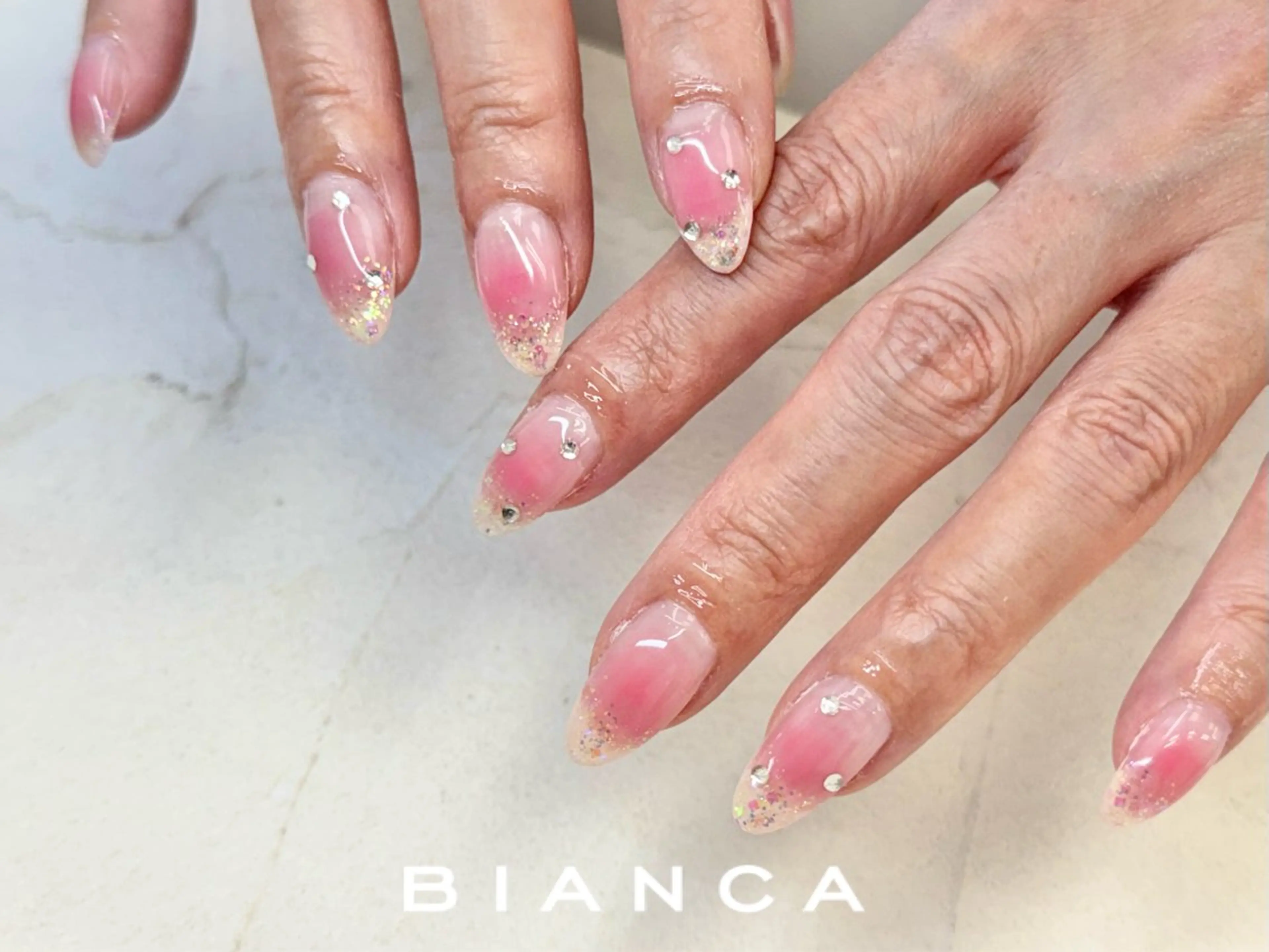 ネイル ハンドネイル ビアンカ大宮ネイル 店長 モリサワのネイルデザイン