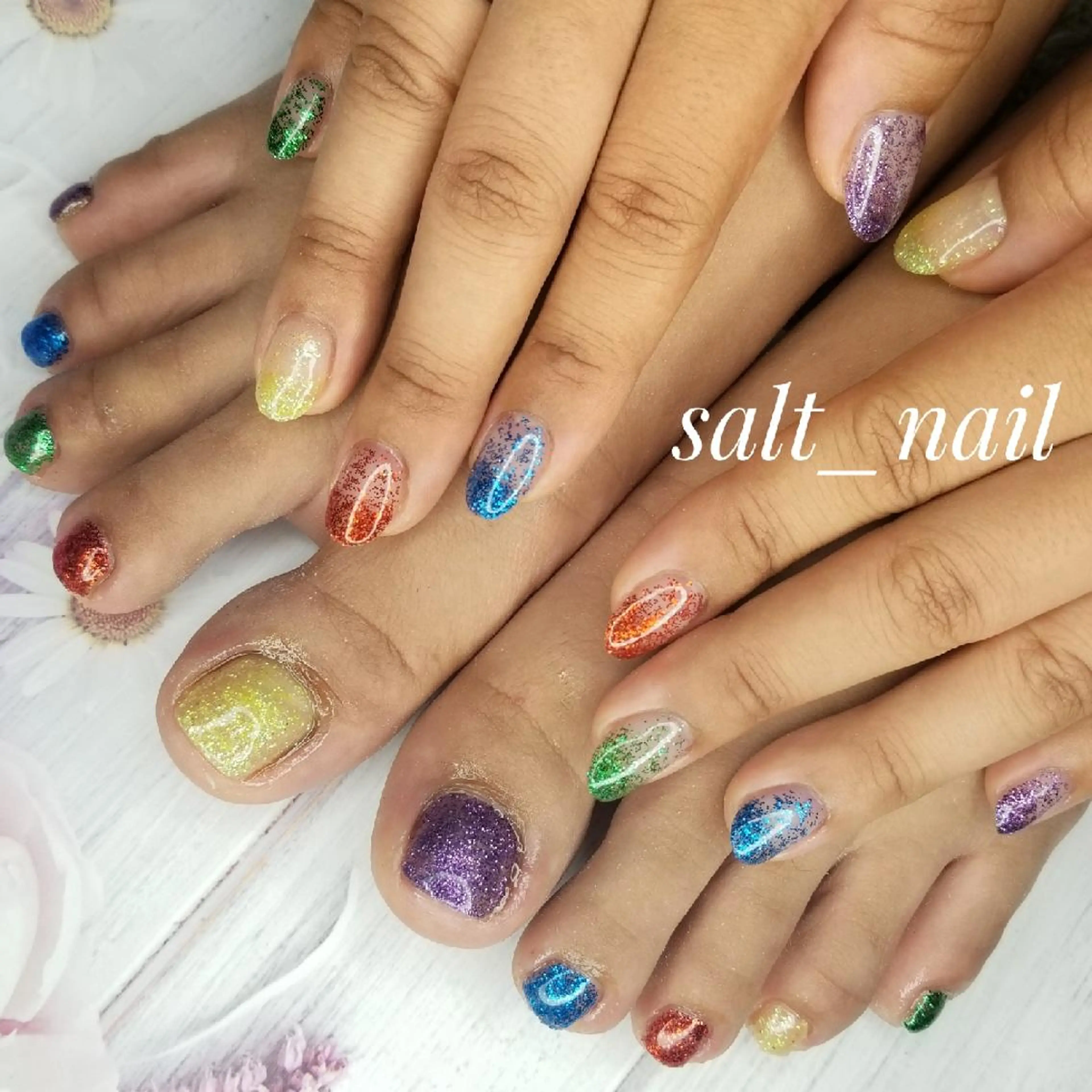 ネイル グラデーション ラメ(グリッター) ラメグラデーション おそろいネイル 個人サロン saltnailのネイルデザイン