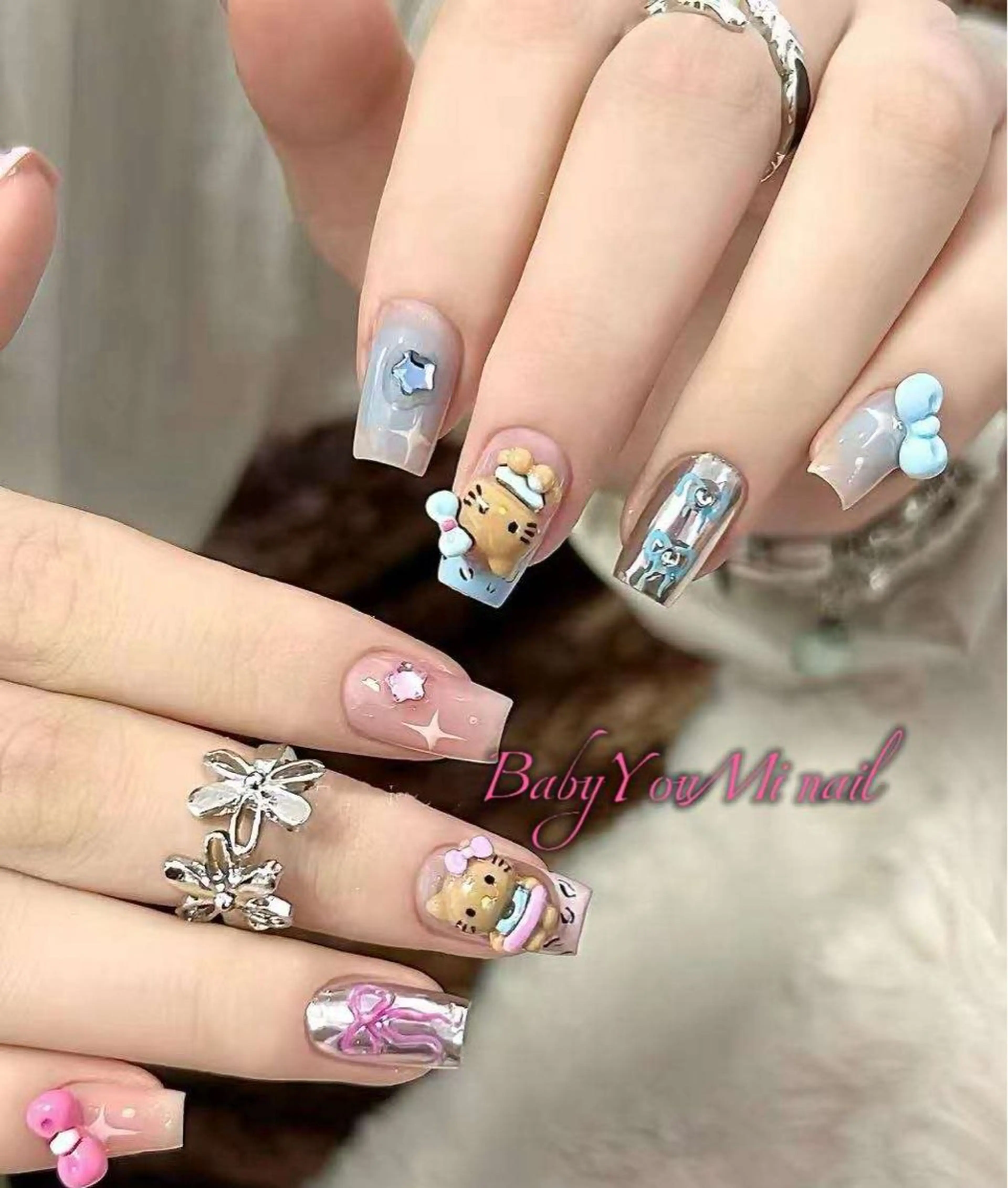 ネイル オーロラネイル フラワーネイル フットネイル フレンチネイル ジェルネイル ハンドネイル BabyYouMi nailのネイルデザイン