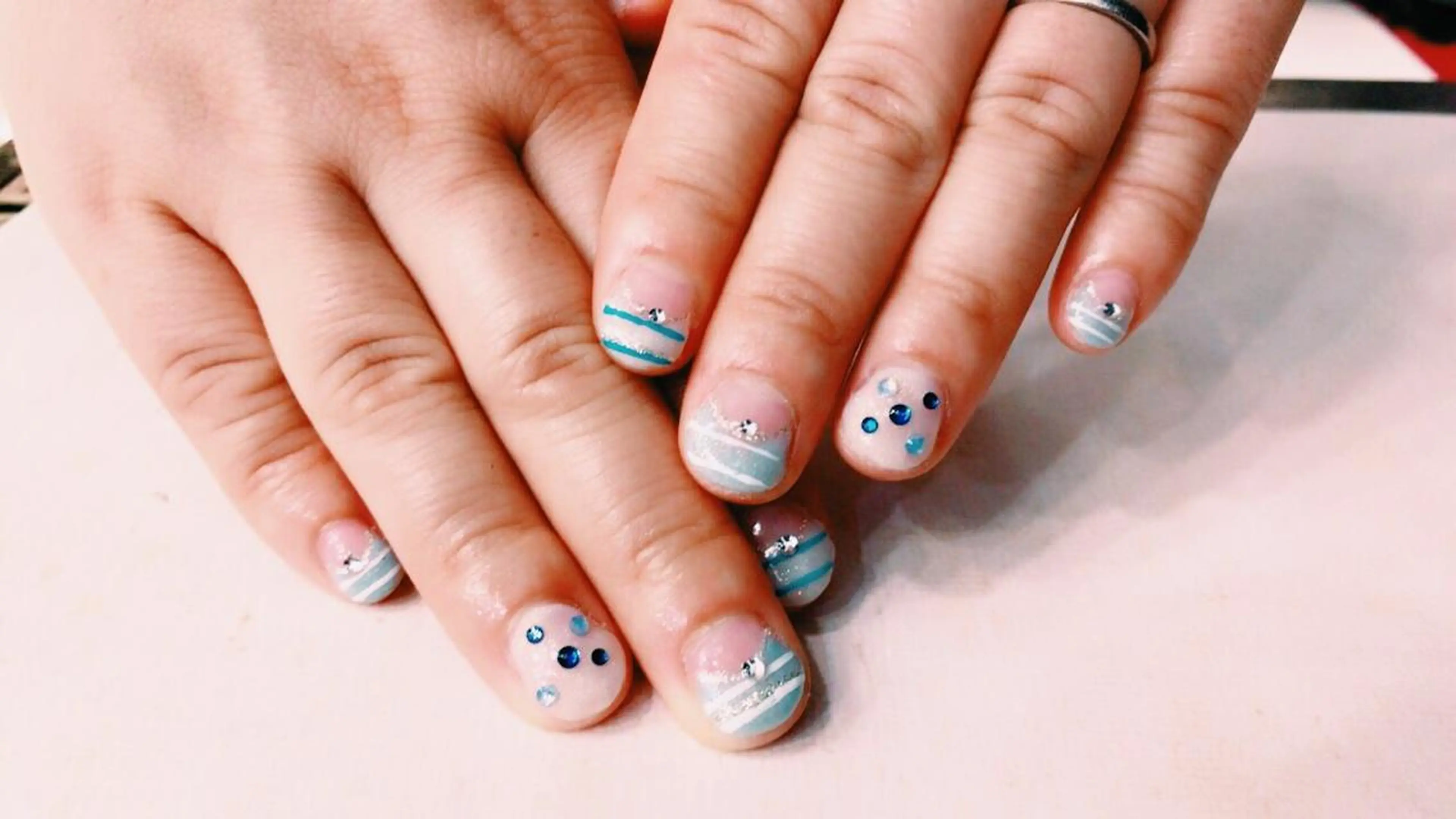 ネイル 🎀1/14ご予約 ◎ 本田 知美🎀のネイルデザイン