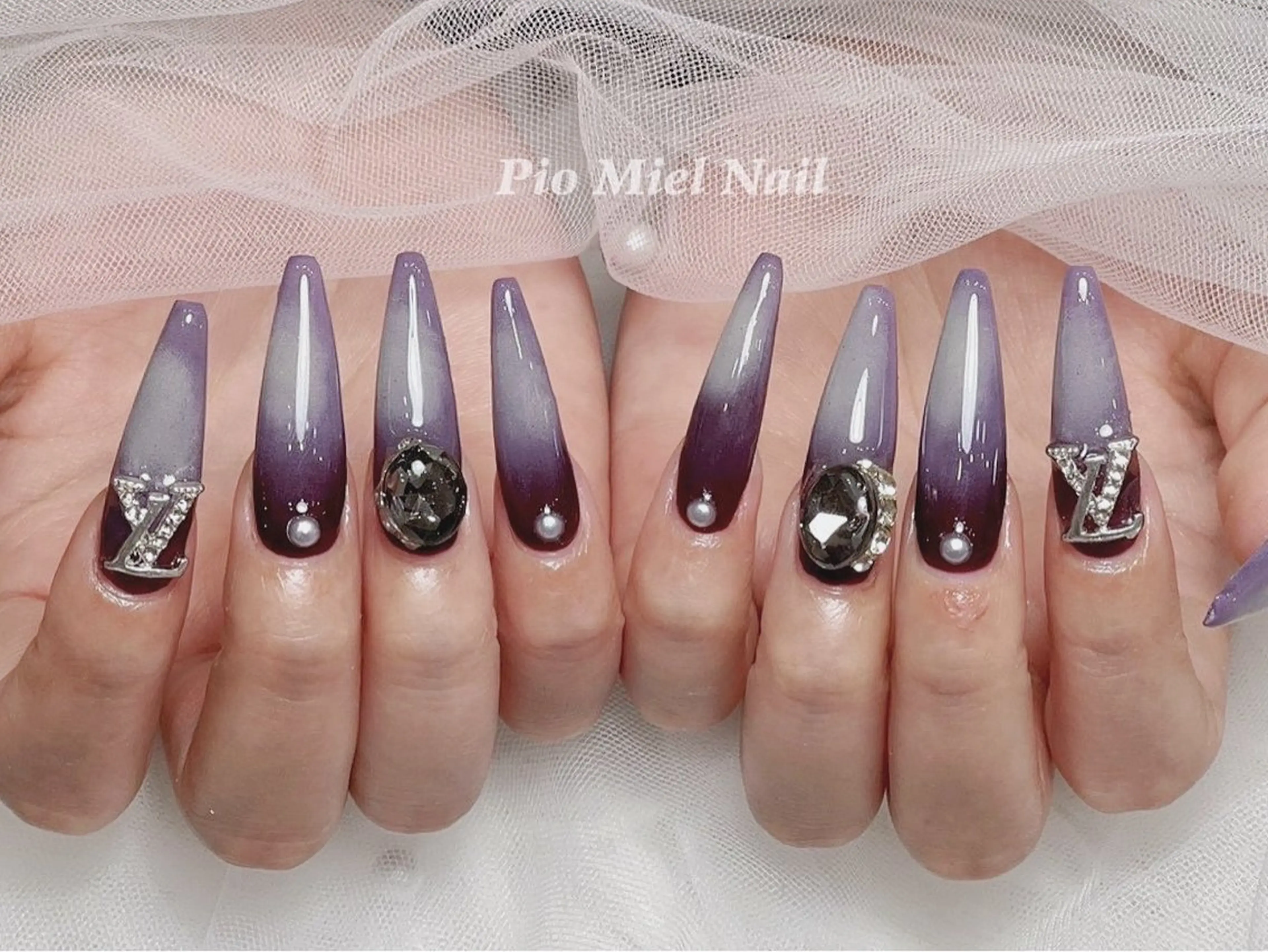 ネイル ハンドネイル HANA 長さだしのネイルデザイン