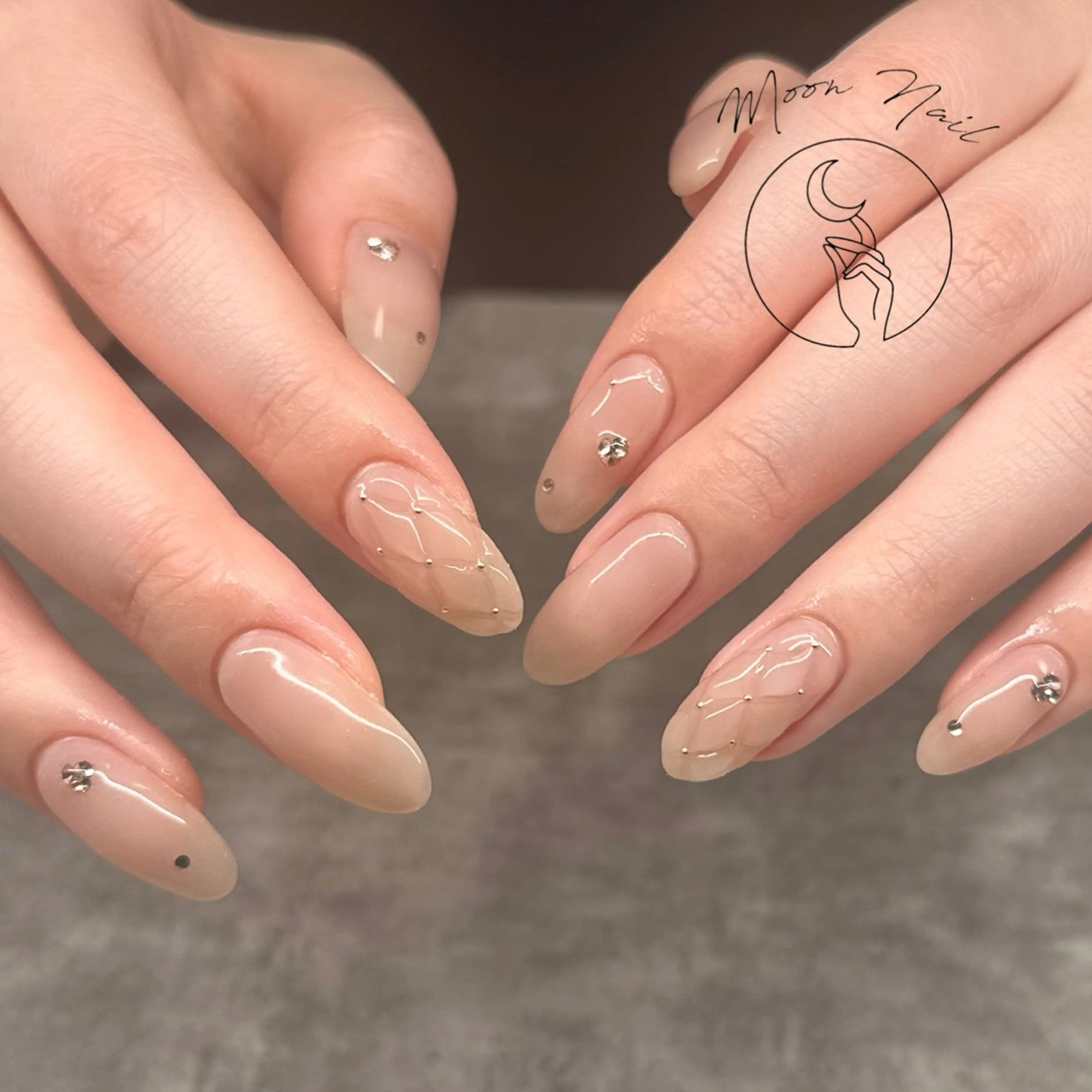 ネイル Moon  Nail /栄　大須のネイルデザイン