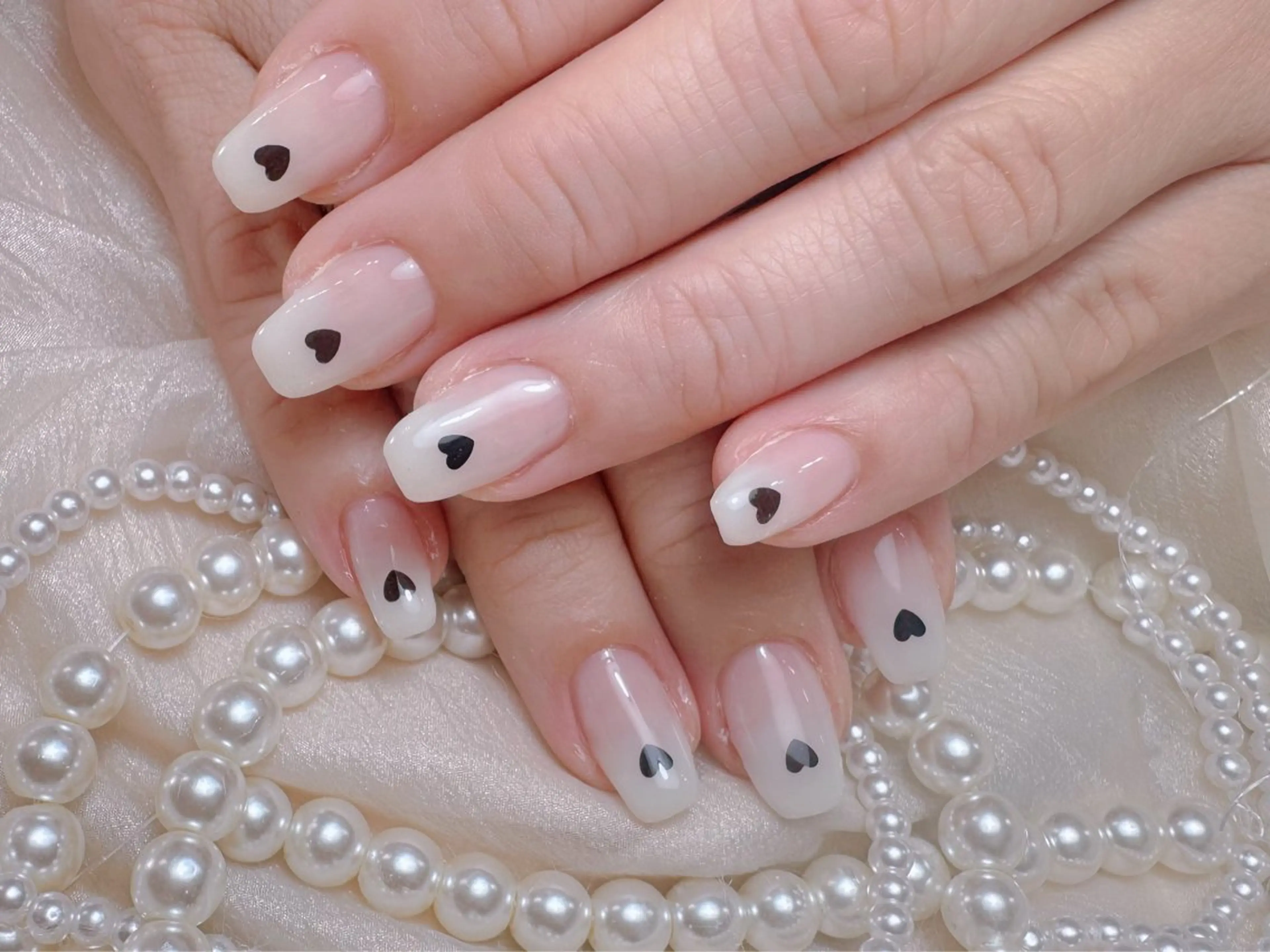 ネイル マジックミラー所属・マジック ミラーのネイルデザイン