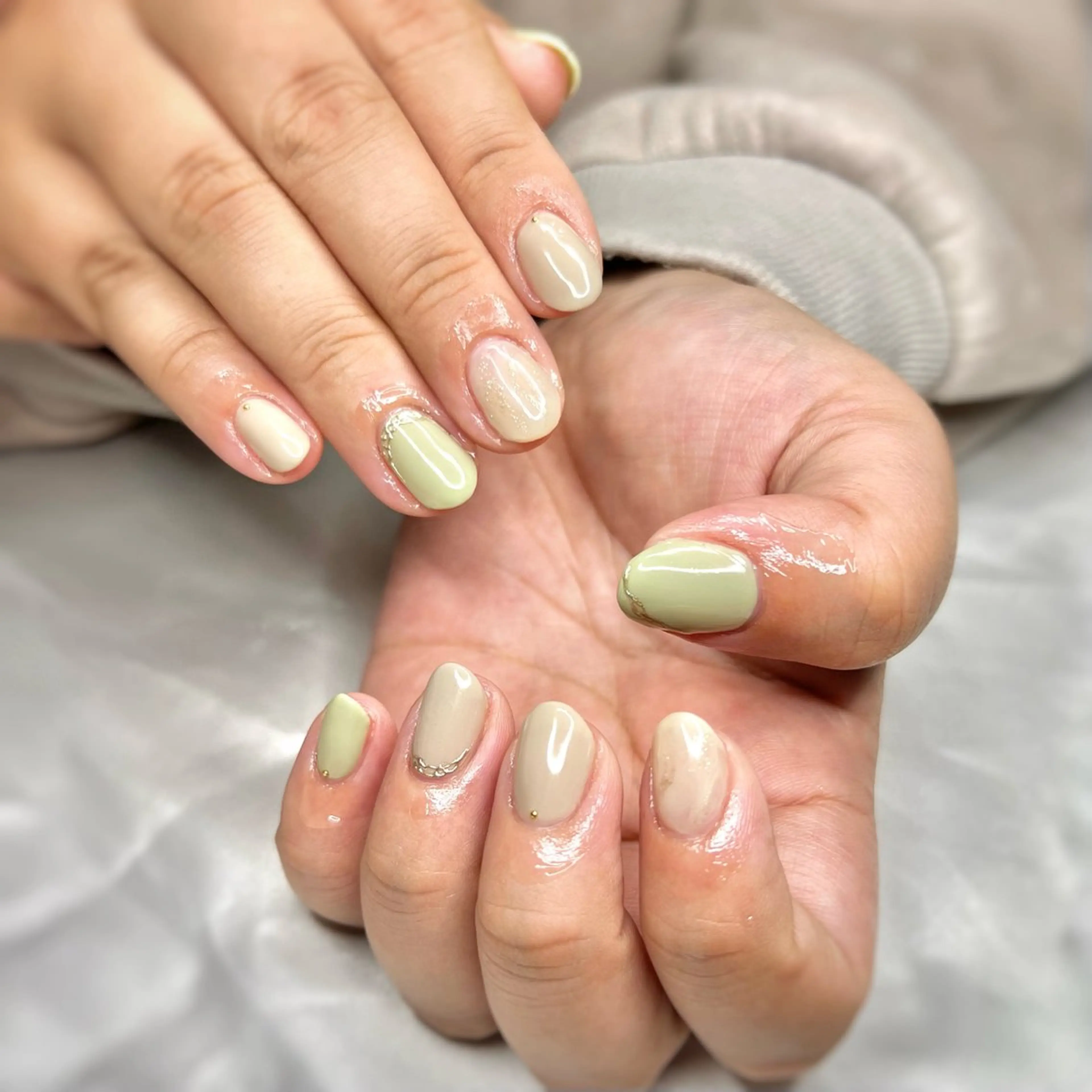 ネイル ハンドネイル vary clue所属・nailist🌻 YUKARIのネイルデザイン