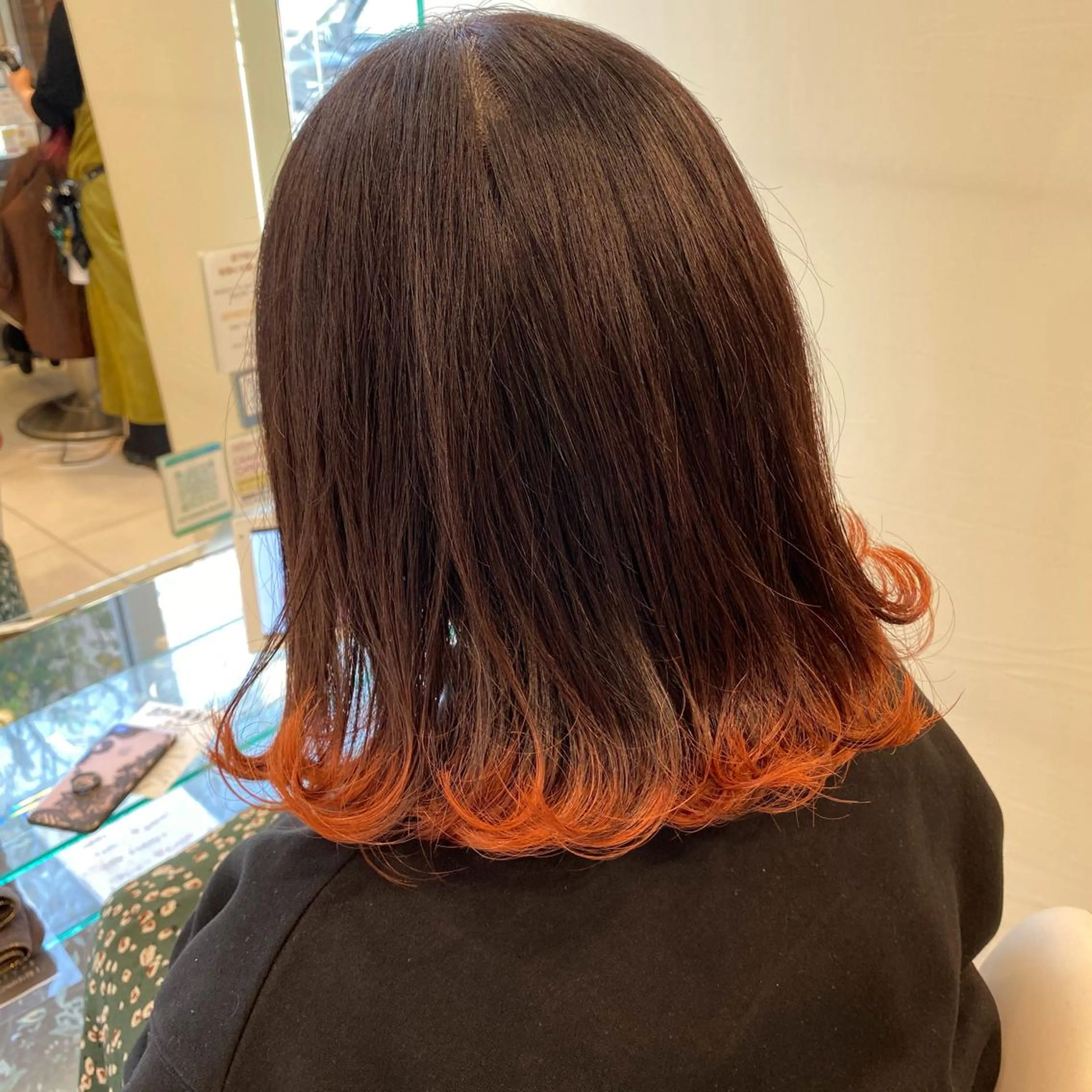 ミディアム カラー ショートヘアはお任せ 冨樫真未のヘアスタイル