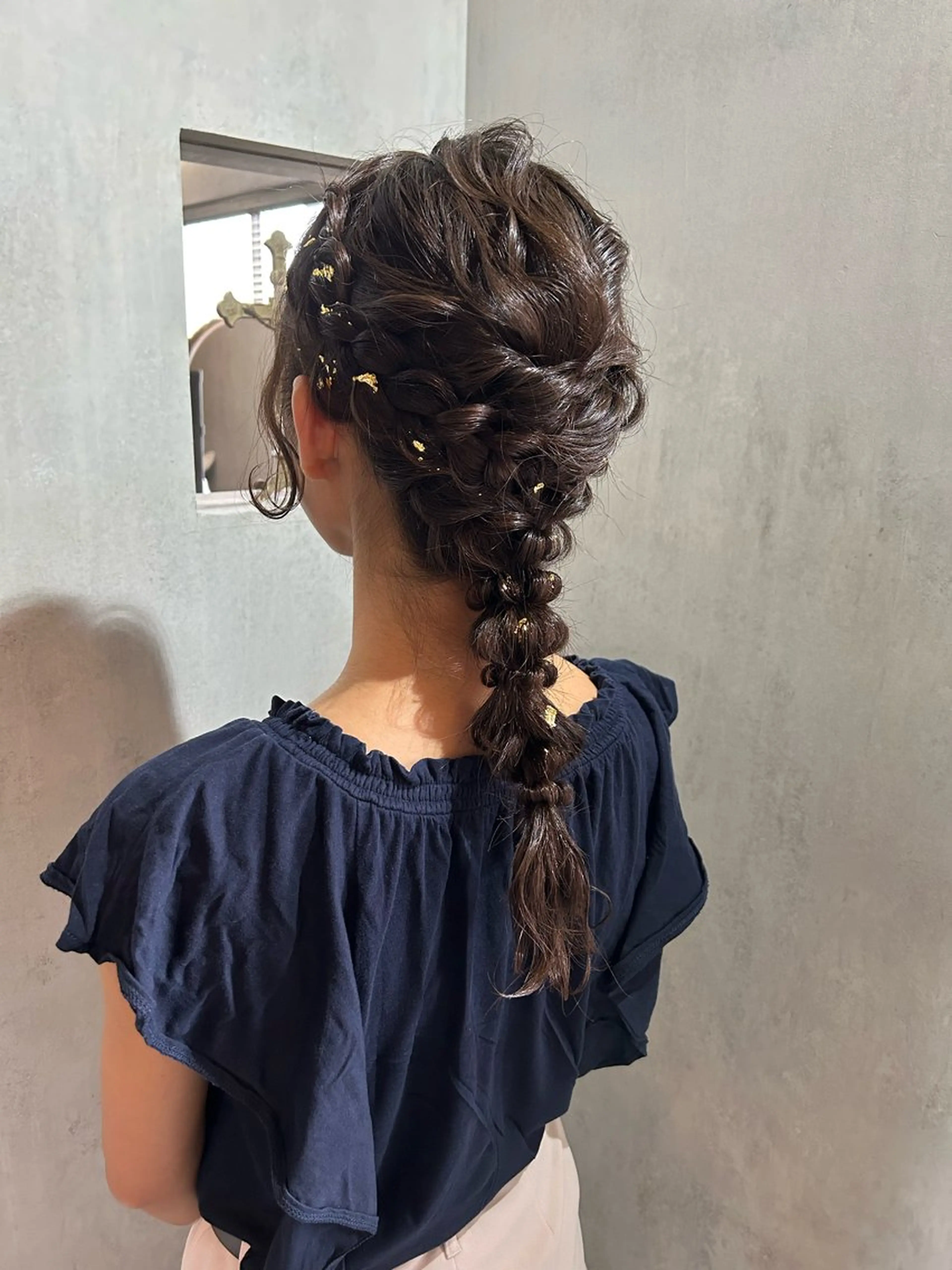 ロング ヘアアレンジ 西村 真実子のヘアスタイル