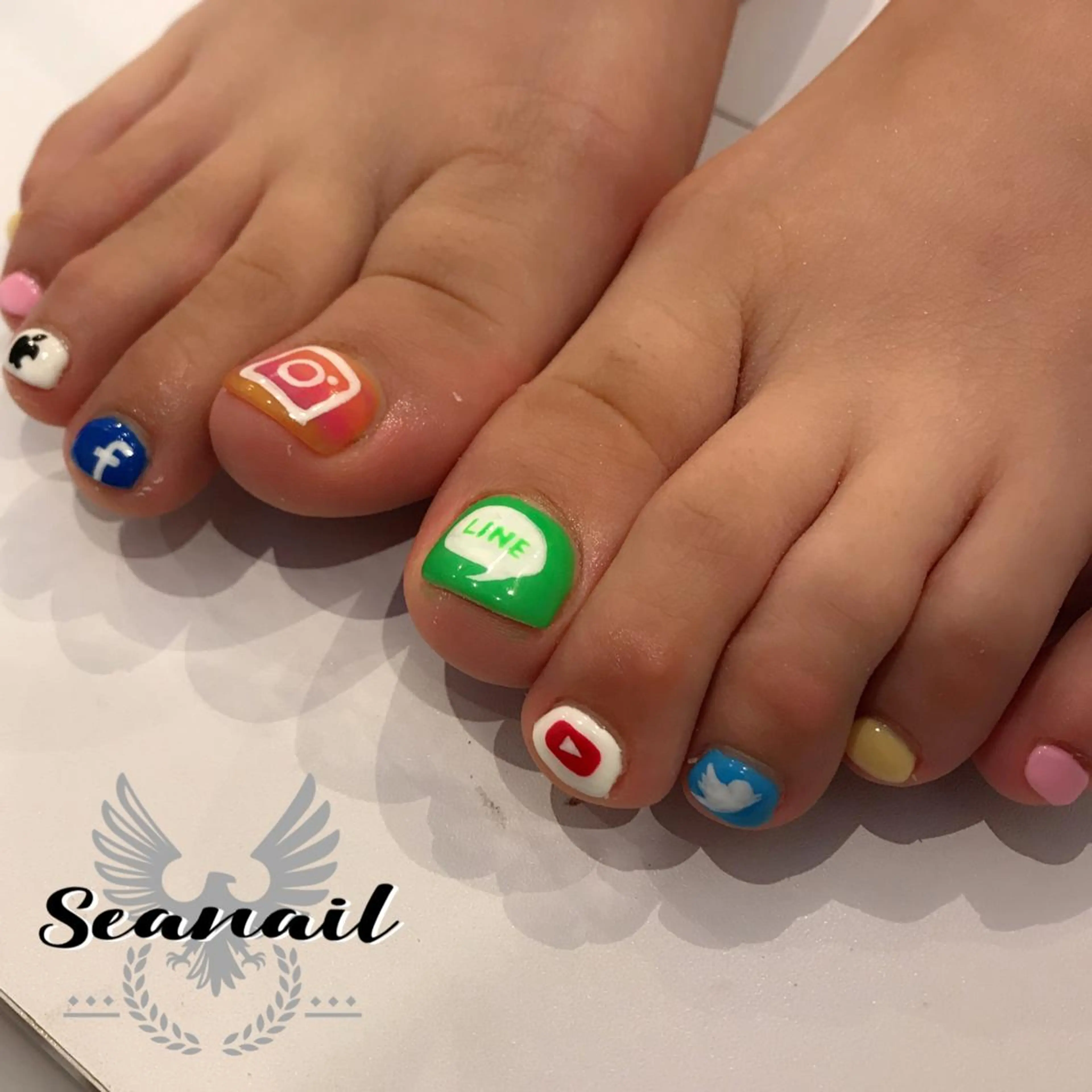 ネイル 小尾 栞のネイルデザイン