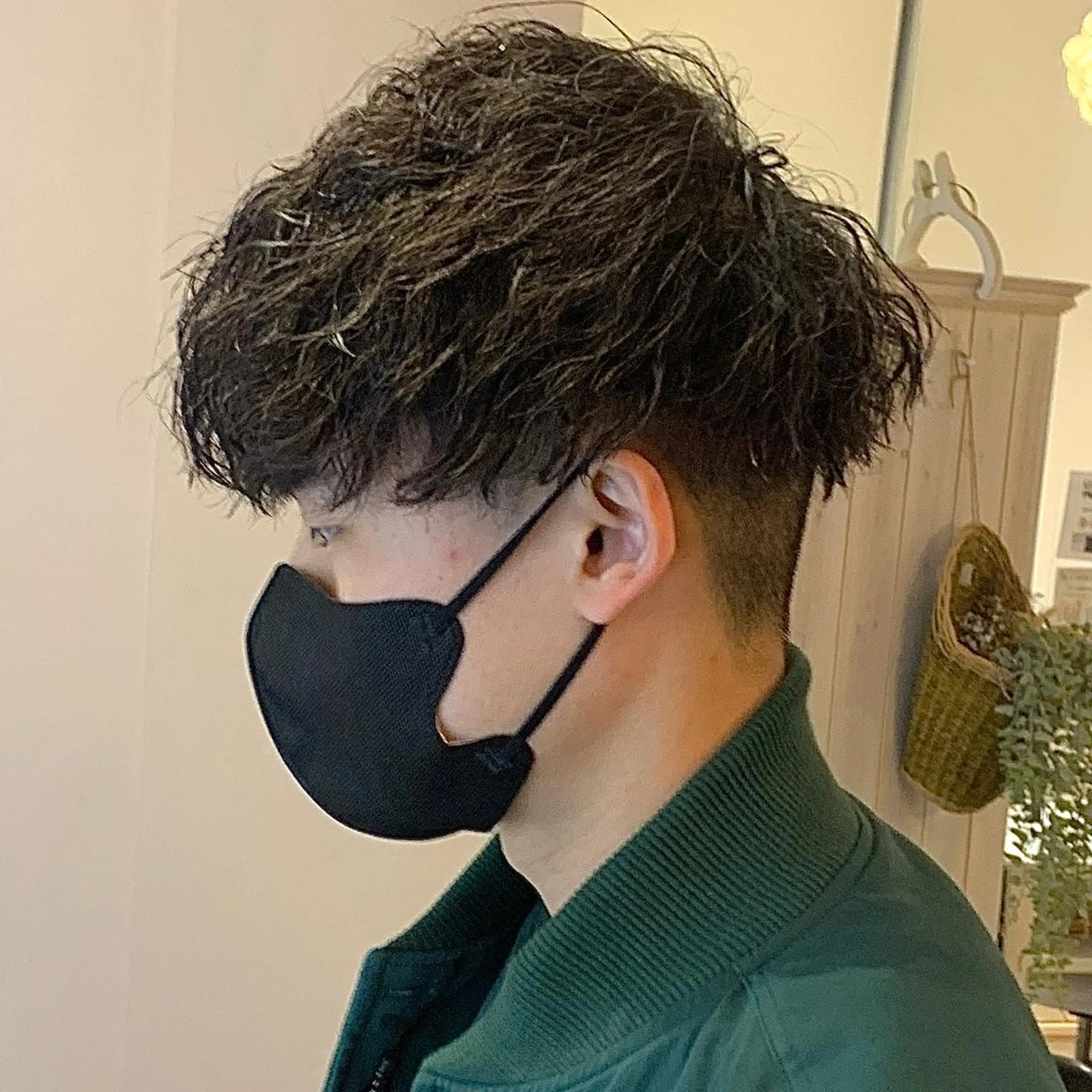 ショート パーマ メンズ カルマパーマ メンズ韓国風 メンズパーマ スペインカール メンズツイストパーマ メンズパーマ&メンズ 縮毛矯正ならヒラノのヘアスタイル