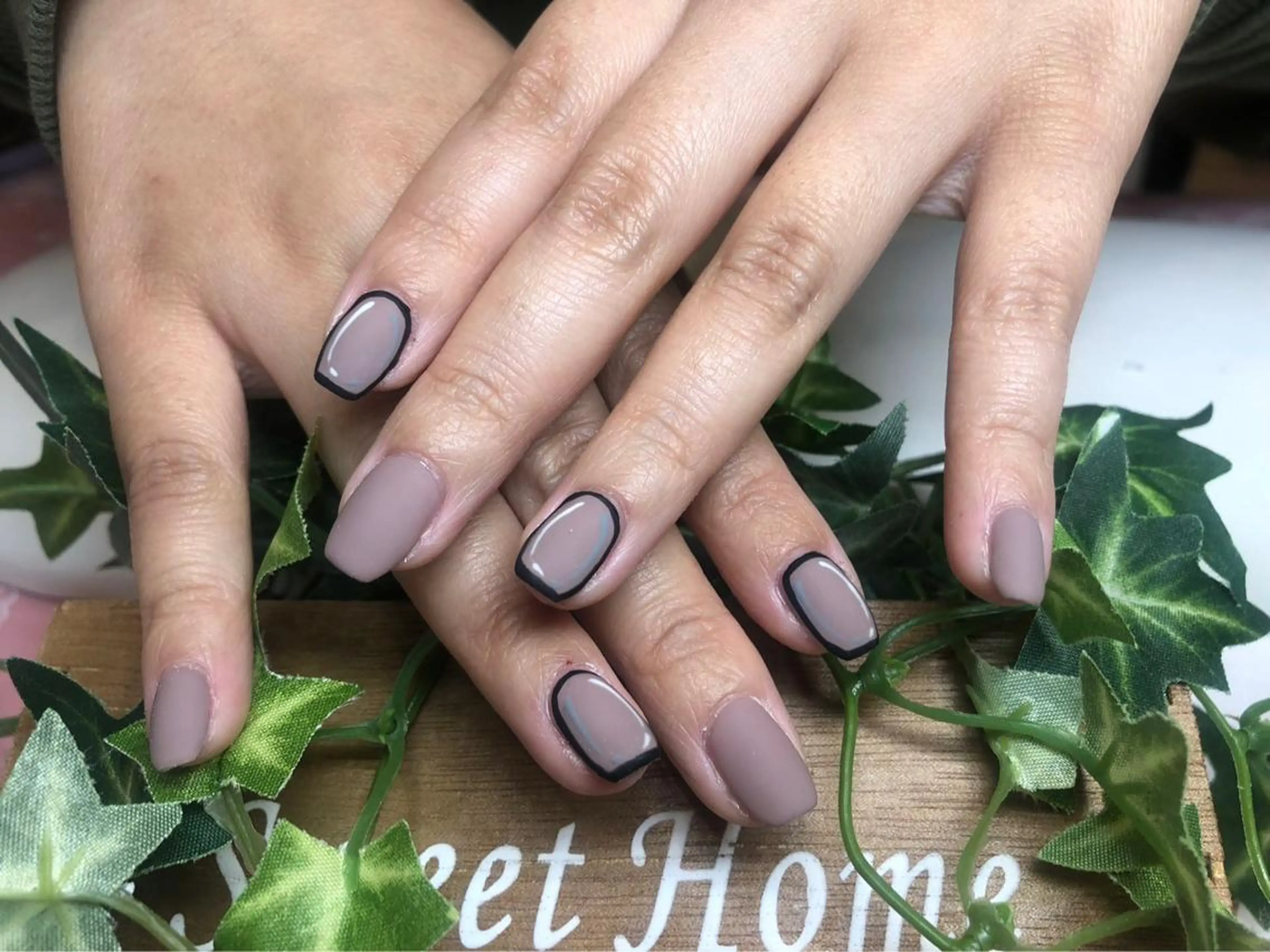 ネイル Ui_Amor (パラジェル)のネイルデザイン