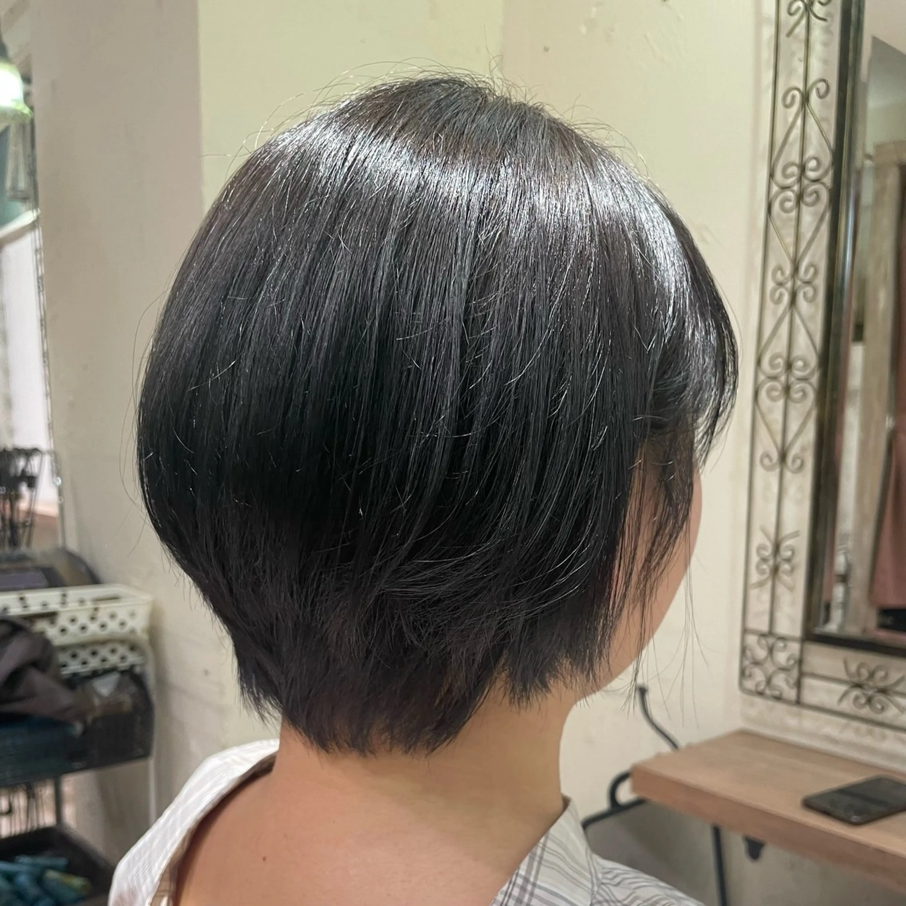 ショート カラー アッシュ ブリーチ 透明感カラー ショートヘア Cherie所属・綾 【あや】のヘアスタイル