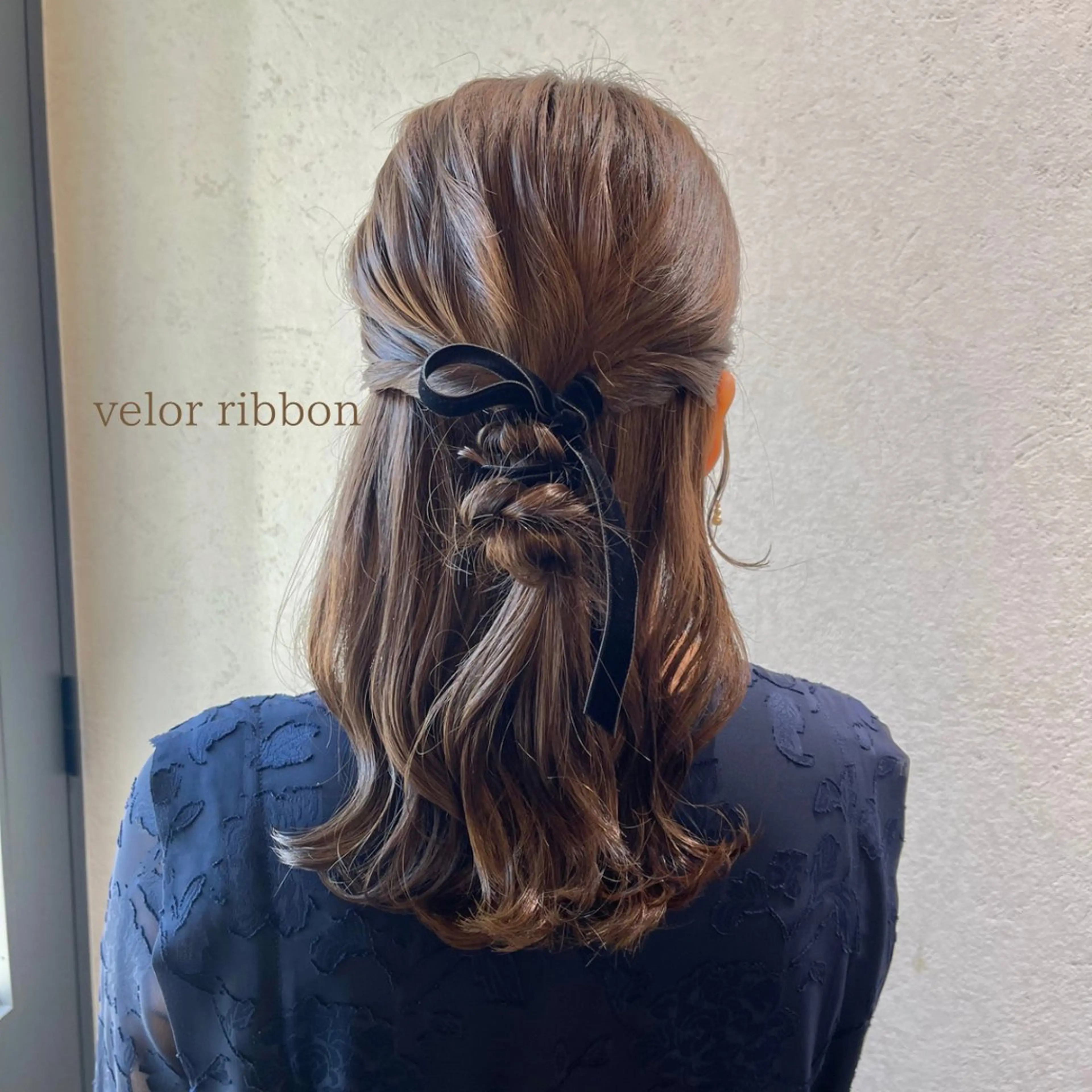 ミディアム ヘアアレンジ 結婚式・ブライダル デート 卒業式のヘアスタイル ヘアセット charm《銀座》 ヘアセット/縮毛矯正のヘアスタイル