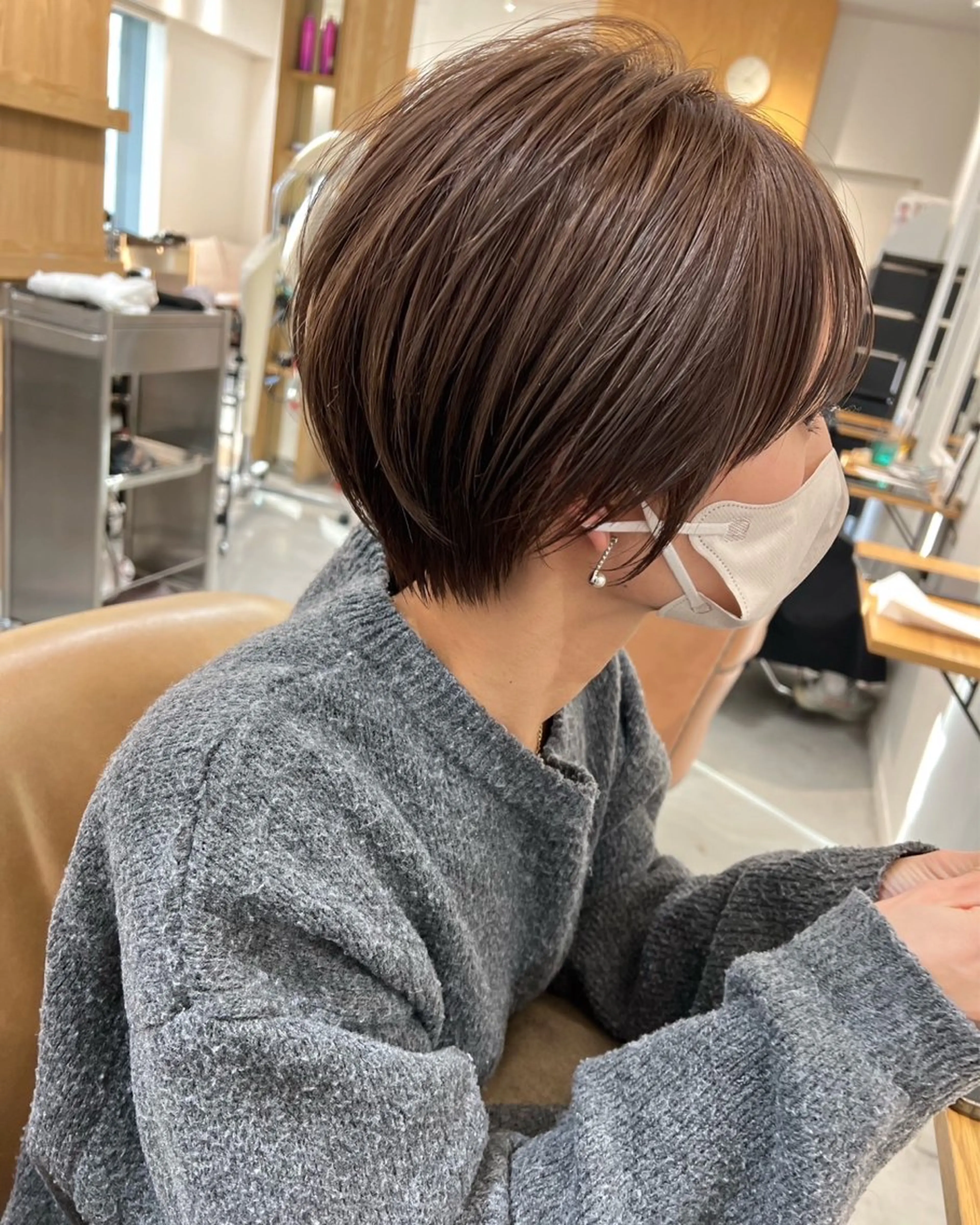 ショート カラー 片桐 美海のヘアスタイル