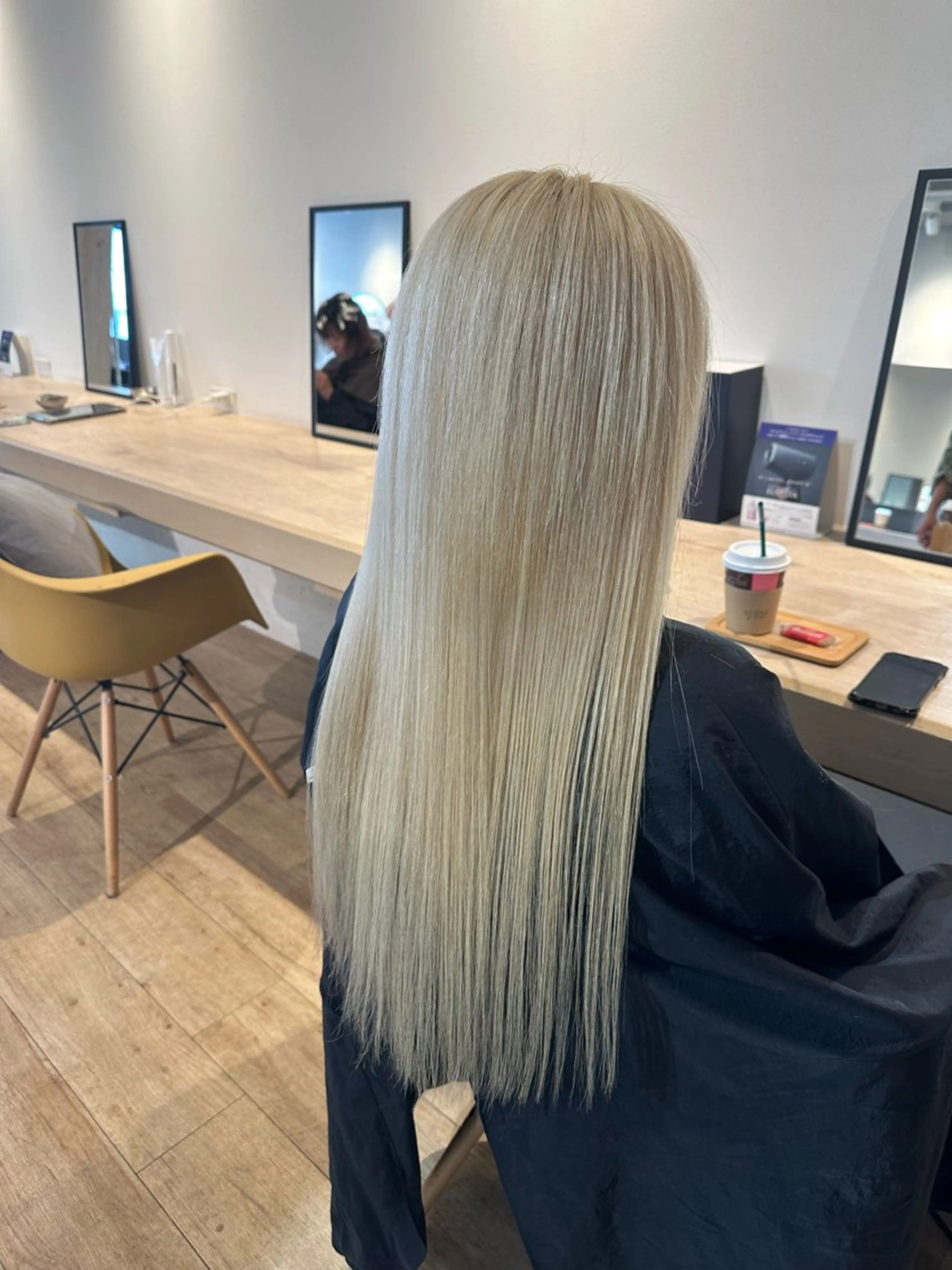 ロング カラー カット ヘアカラー エクステ 美髪・シールエクステ ホソタニリョウコのヘアスタイル