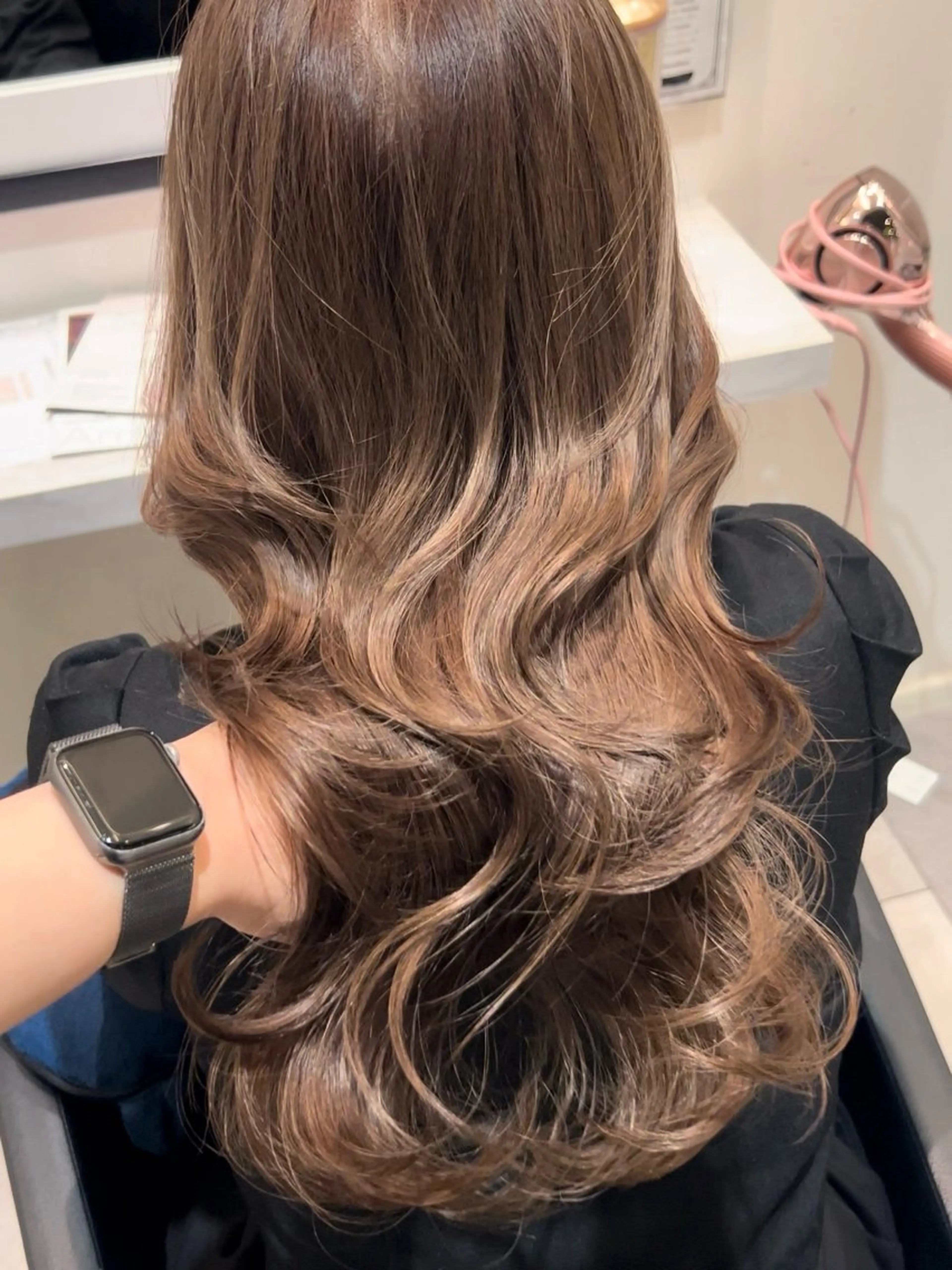 ロング カラー ベージュカラー ブリーチ 透明感カラー ダブルカラー グレージュ 美髪矯正/ 伊藤 更のヘアスタイル