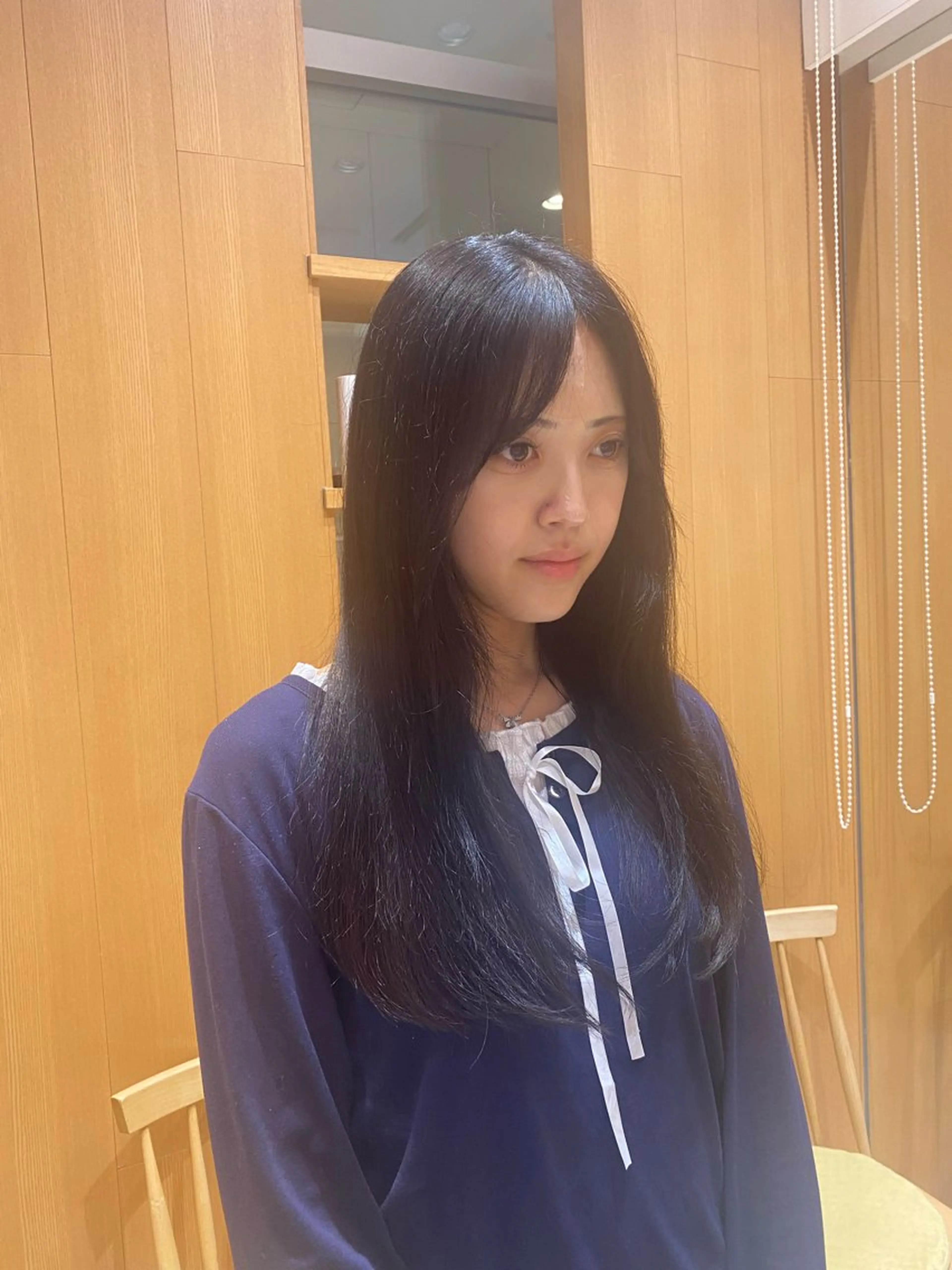 ロング カラー 黒髪 ラベンダーカラー apish 国分寺 / 鈴木 花穏のヘアスタイル