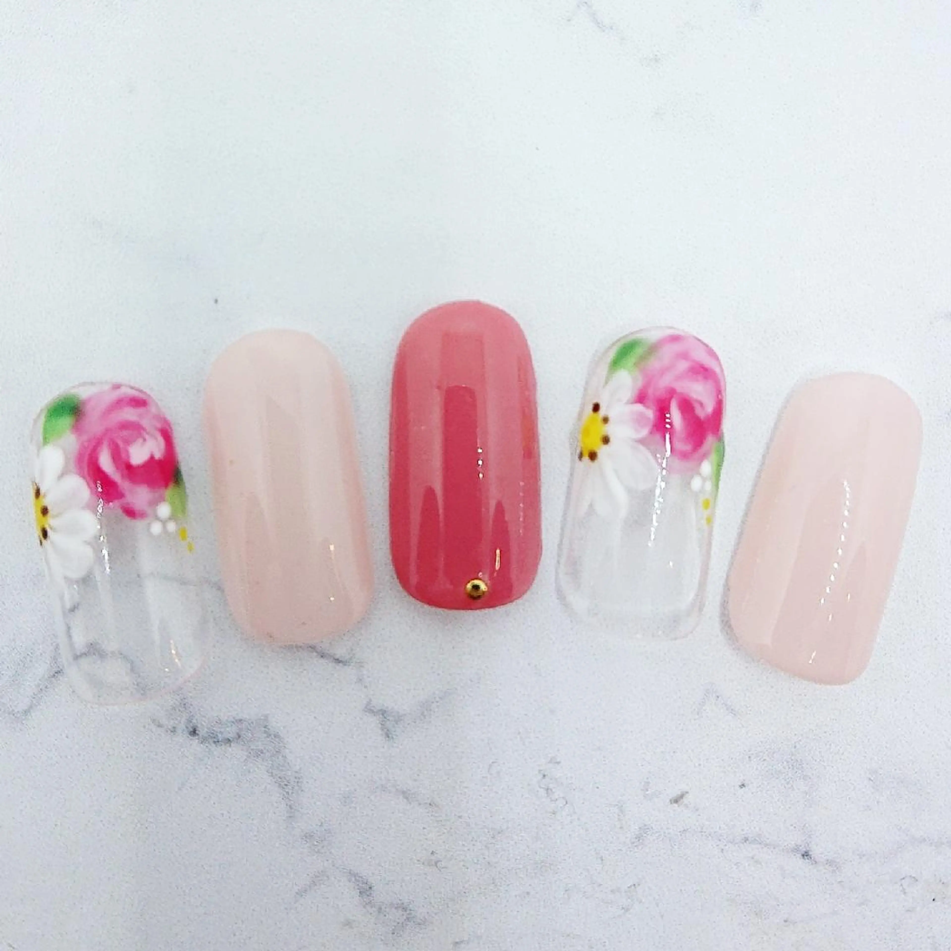 ネイル みー shakushiroのネイルデザイン