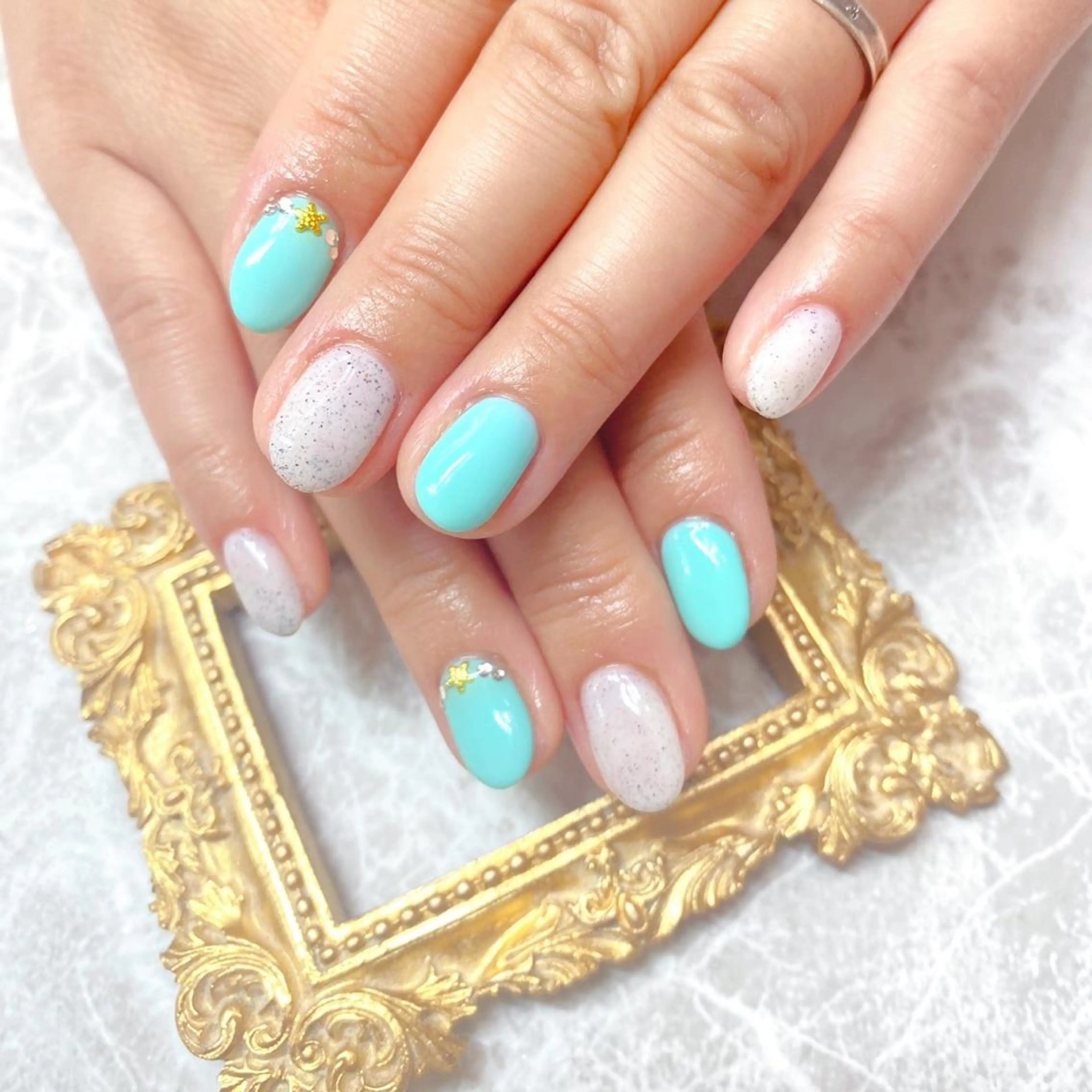 ネイル ハンドネイル マジックミラー所属・マジック ミラーのネイルデザイン