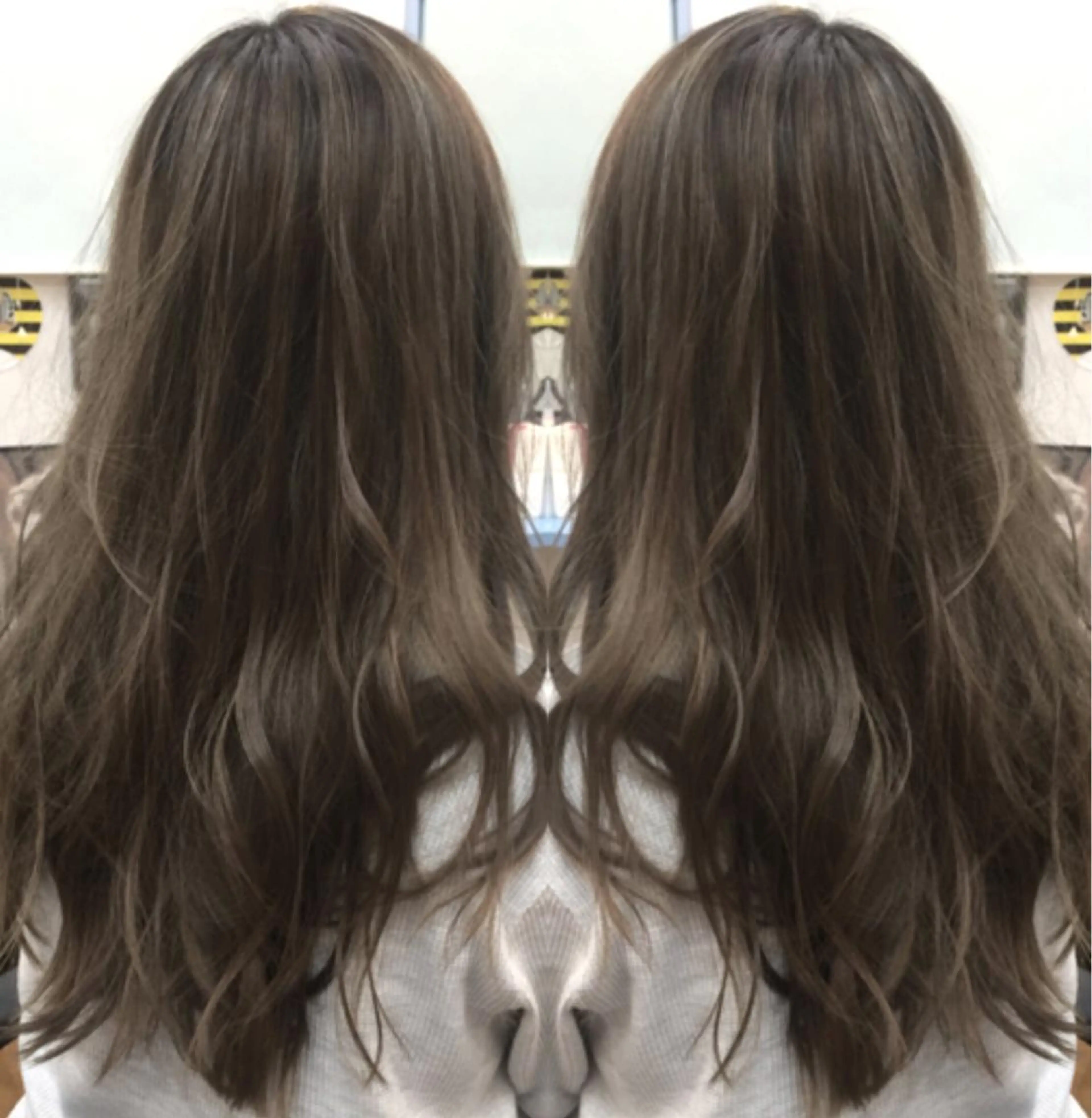 ロング カラー パーマ バレイヤージュ フォギーグレージュ グラデーションカラー グレージュ ハイライトカラー カット ヘアカラー BOB所属・三輪 太一のヘアスタイル