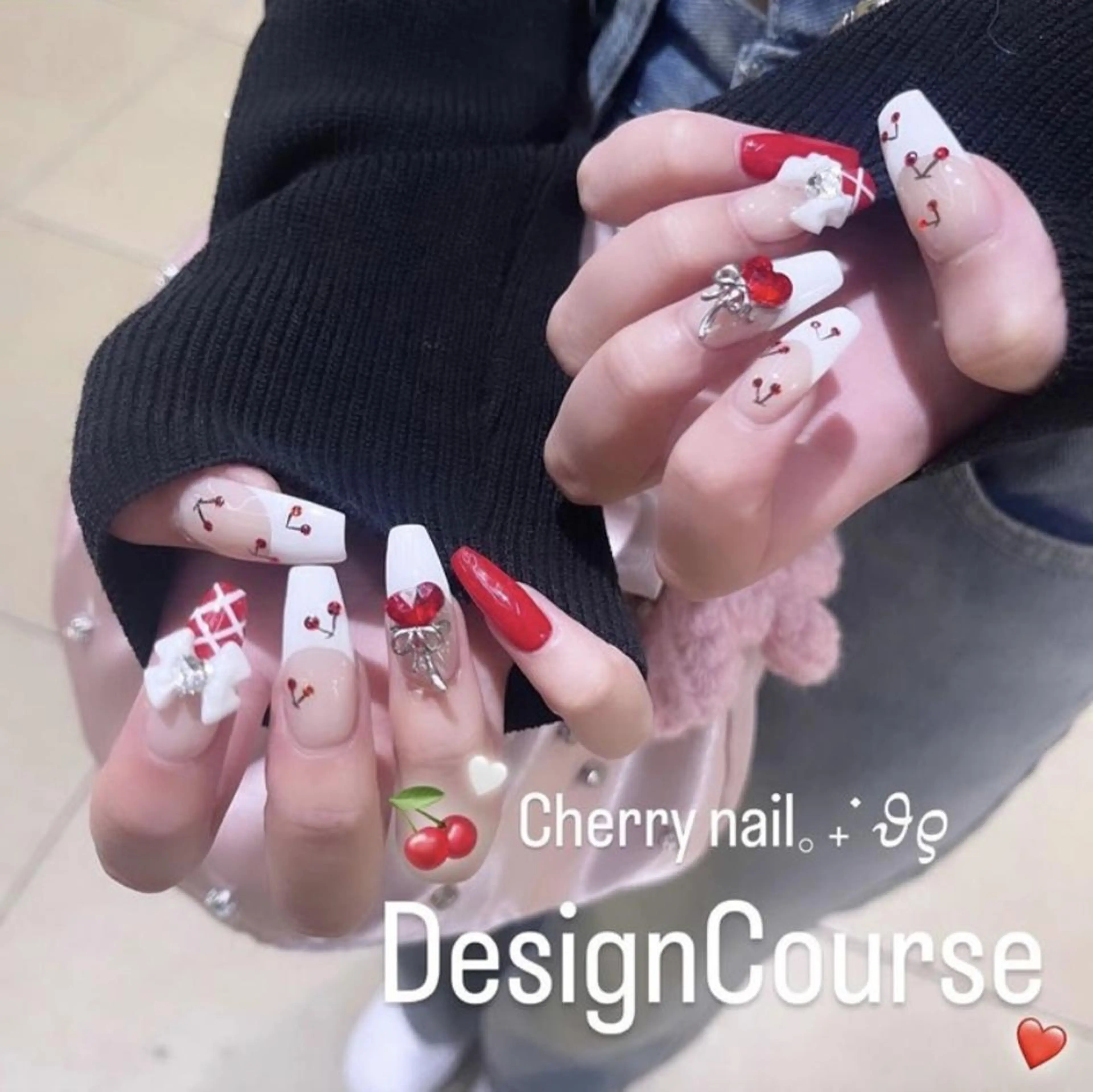 ネイル フレンチネイル 春ネイル 夏ネイル 🍓fein.表参道 ANNEX店🧁🪽のマツエク・マツパデザイン