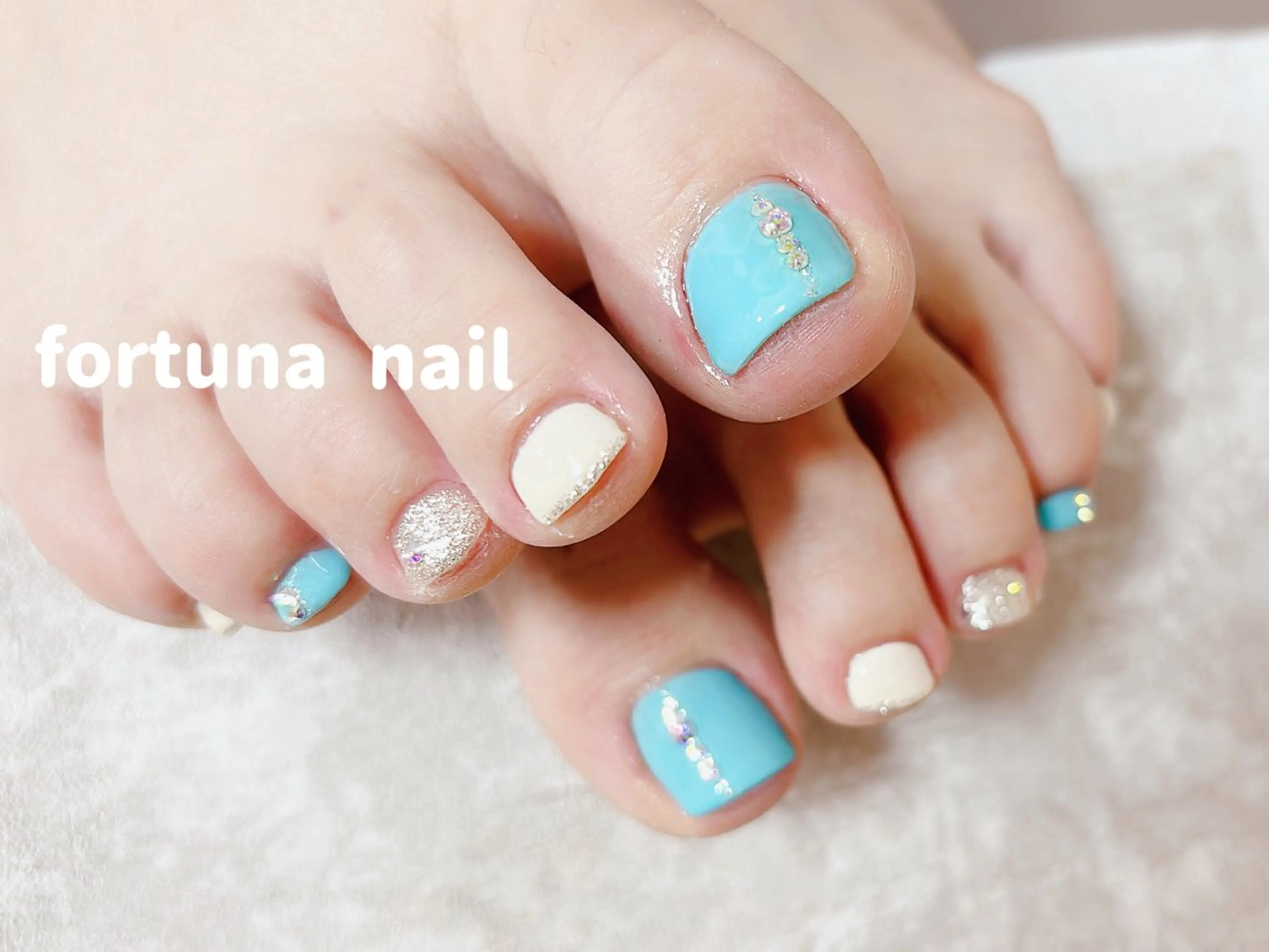 ネイル フットネイル Nail •Head スパFortunaのネイルデザイン