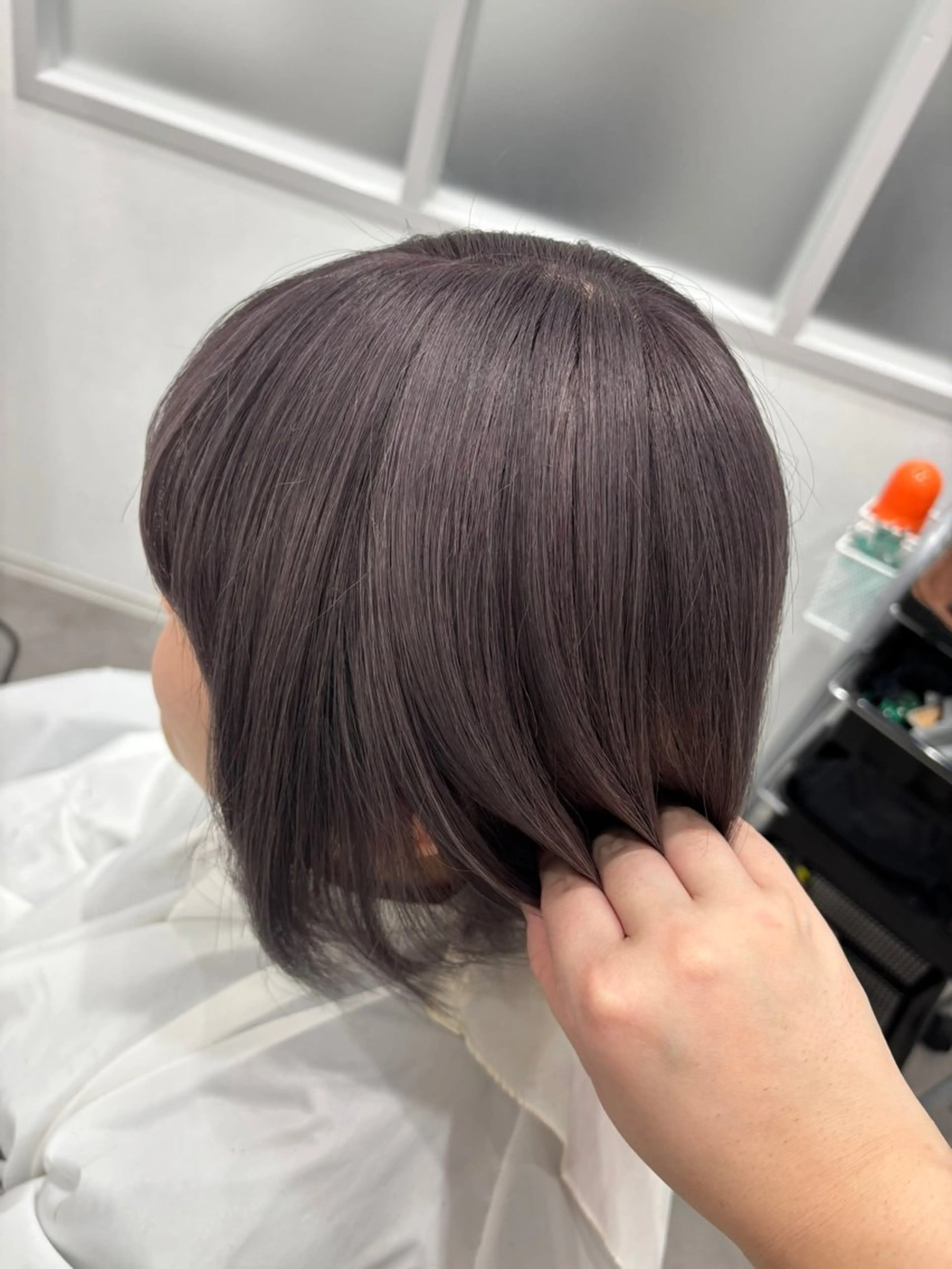 ミディアム カラー ブリーチ グレージュ ミルクティーグレージュ カット ヘアカラー トリートメント 髪質改善/透明感 カラー/内藤有須加のヘアスタイル