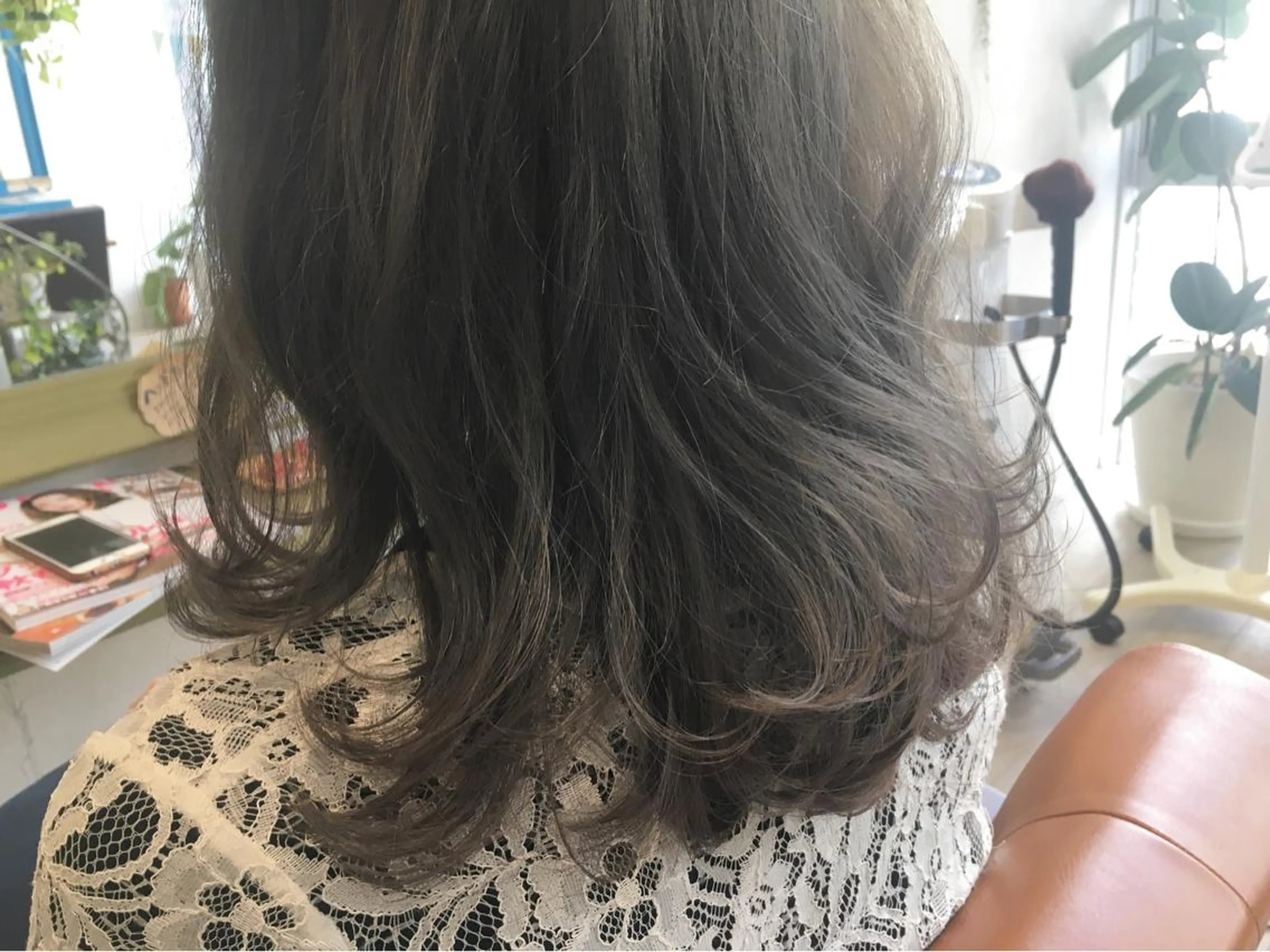 セミロング カラー nakahara madokaのヘアスタイル