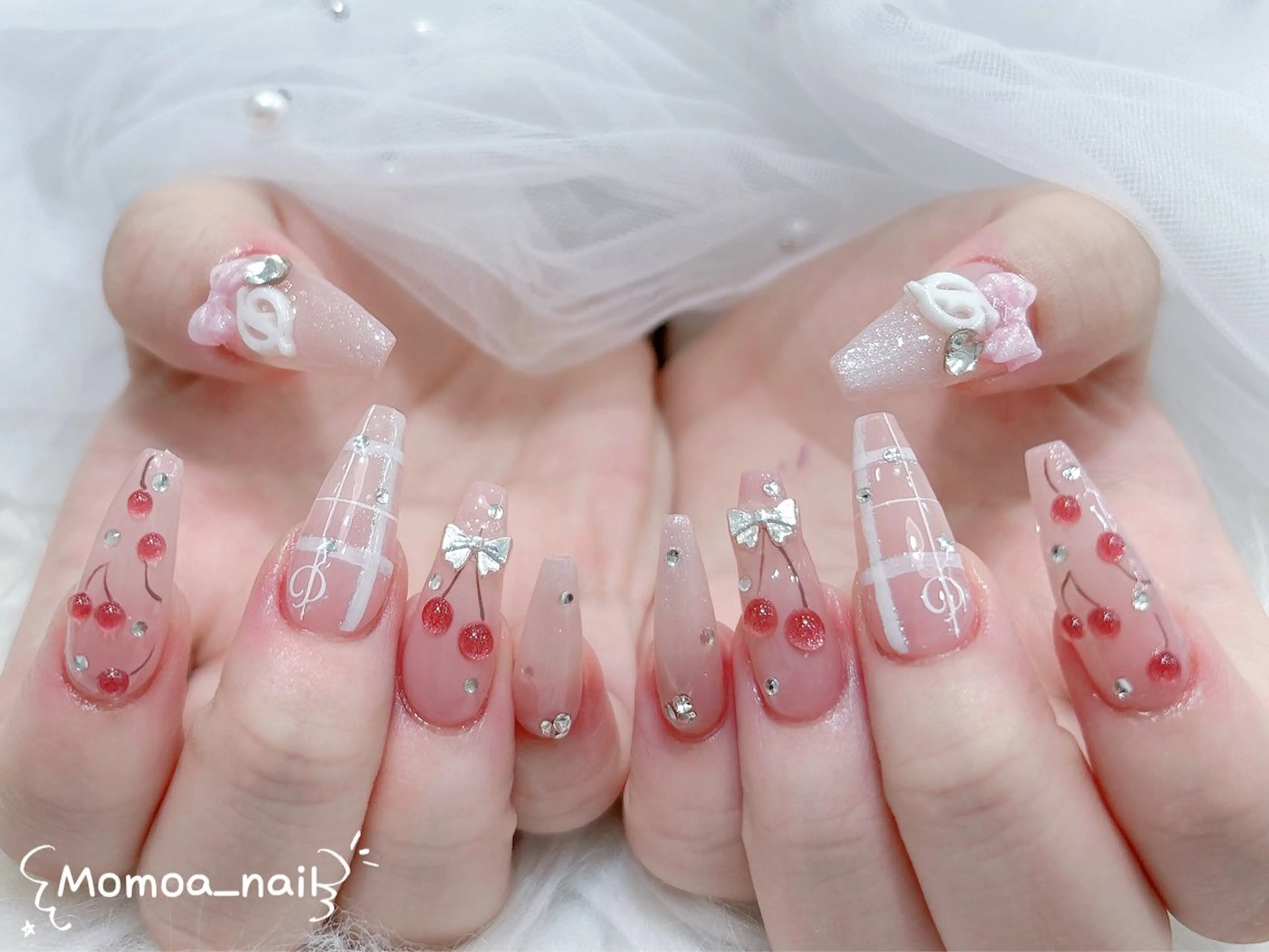 ネイル 成人式 ロングネイル マグネットネイル 大理石ネイル(マーブル) 持ち込み ハンドネイル MoMoA Nail ネイル長さ出し専門店のネイルデザイン