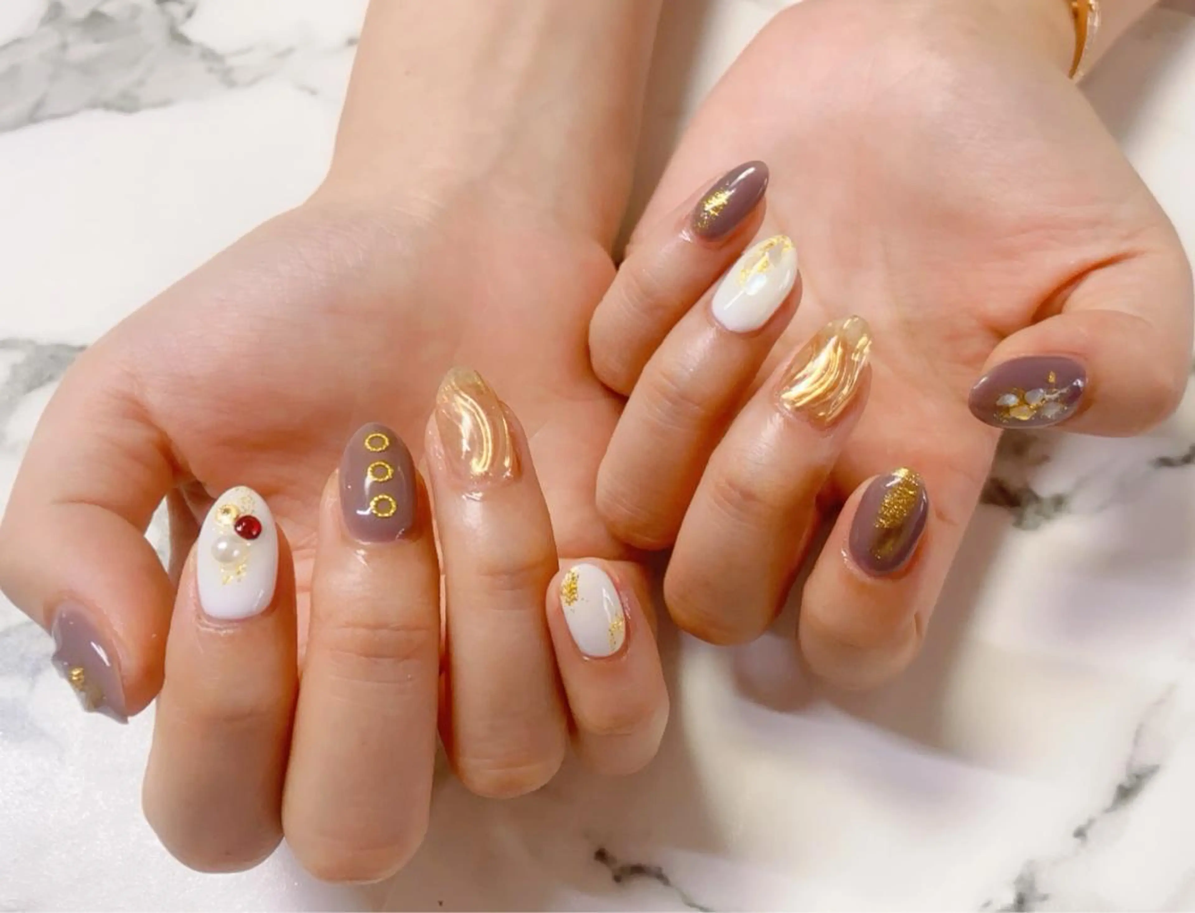 ロング カラー ネイル Q Free nailsのネイルデザイン