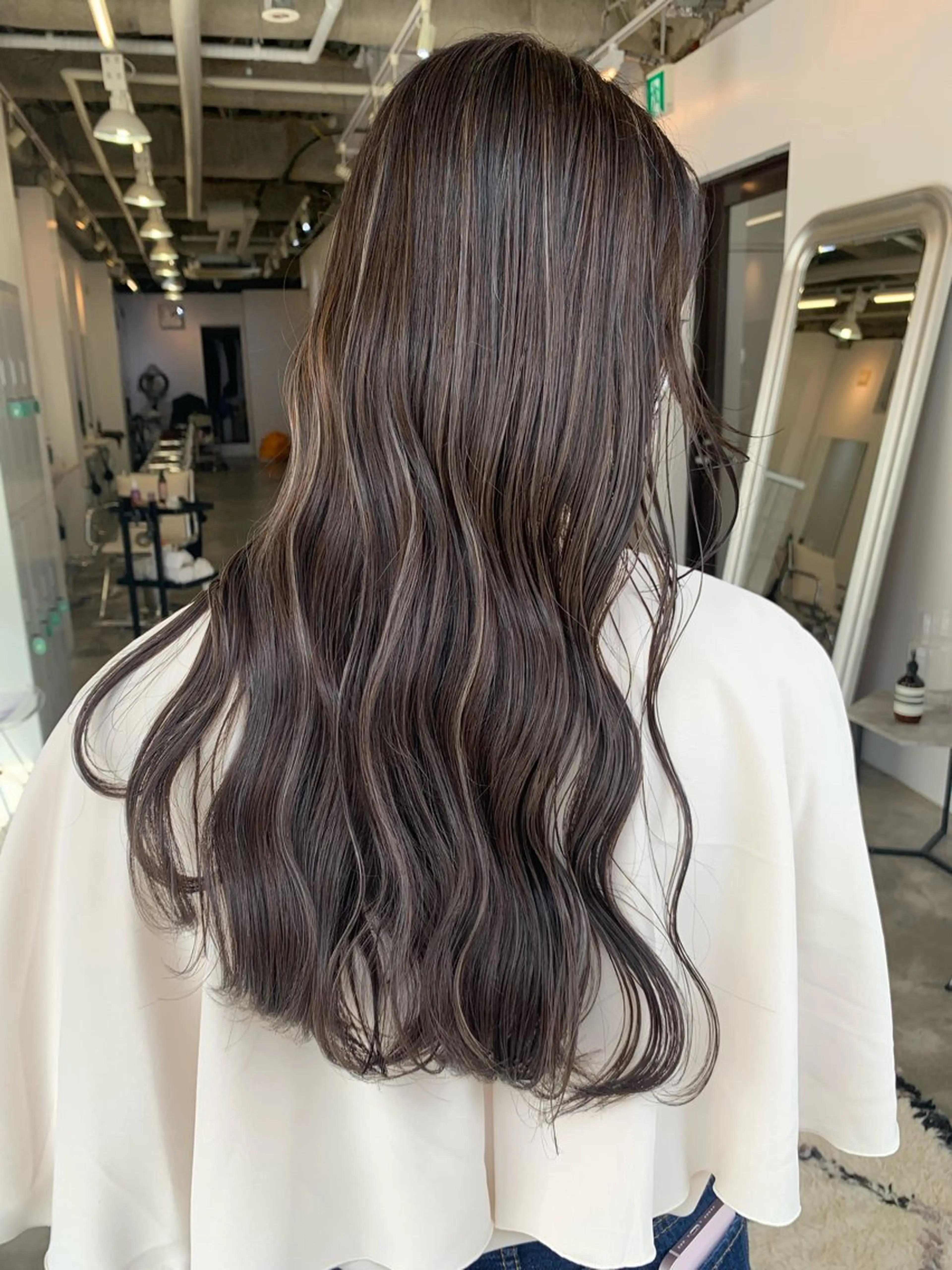 ロング カット ヘアカラー トリートメント 《4月クーポン記 載中》小森祐希のヘアスタイル