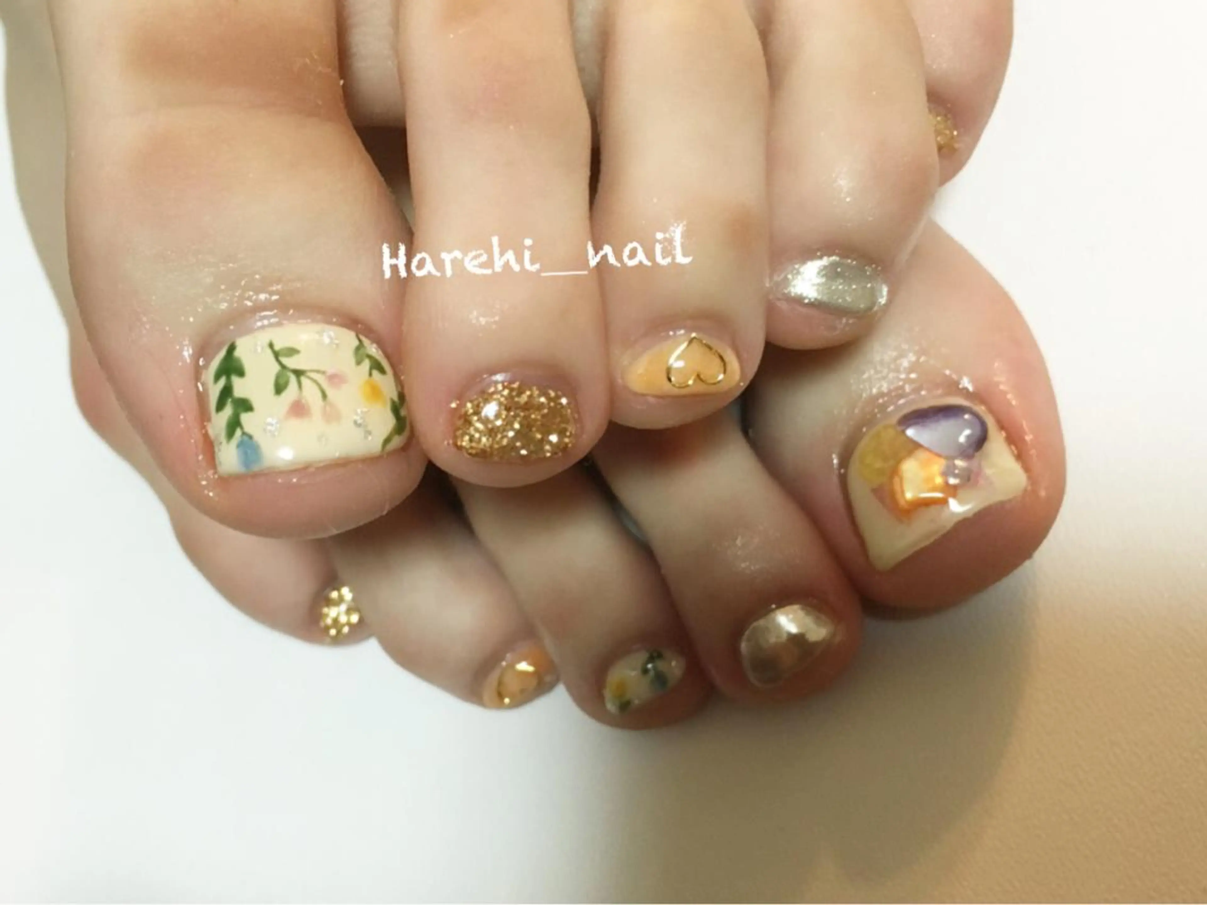 ネイル フットネイル Harehi_ nailのネイルデザイン