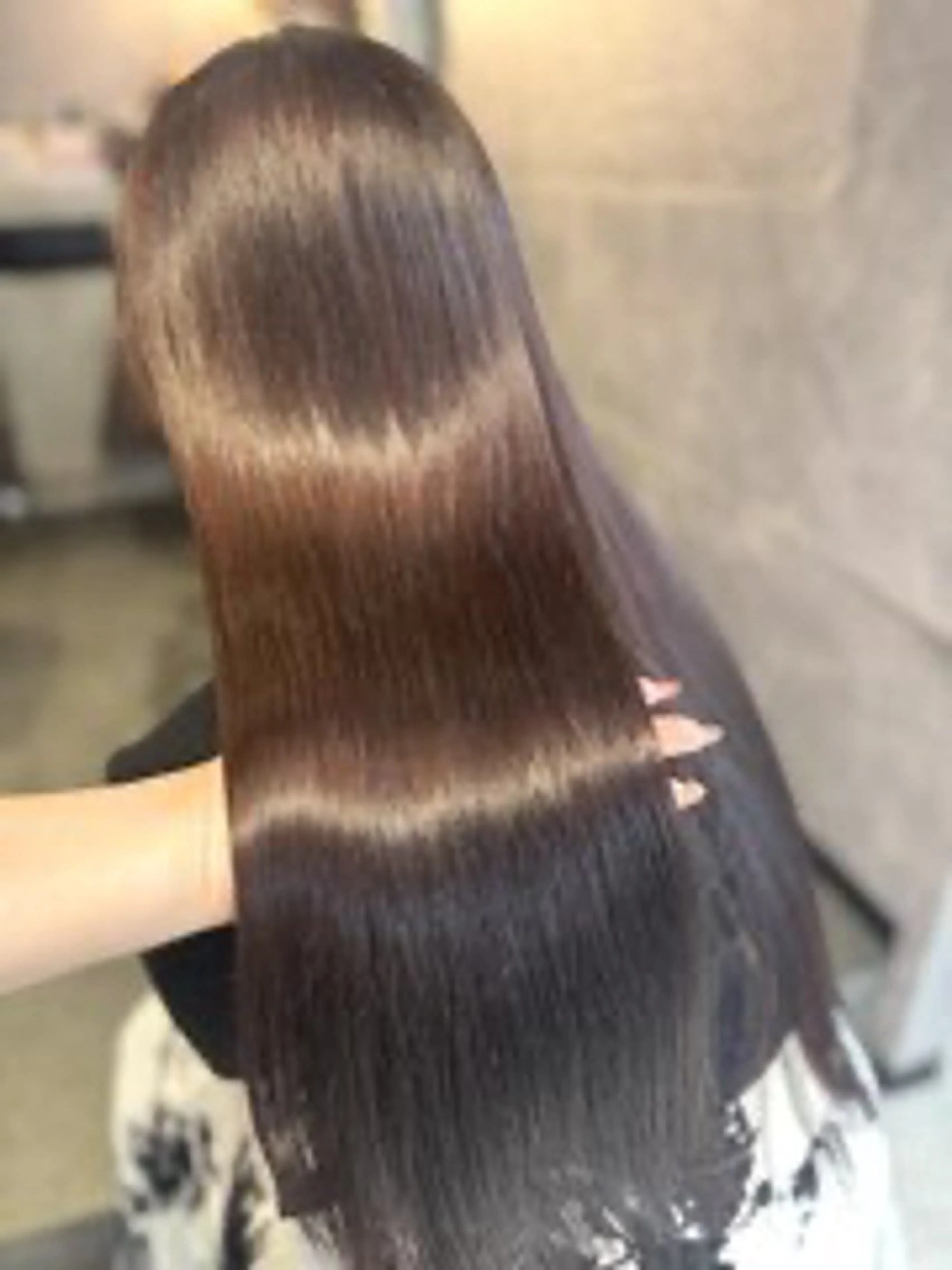 ロング カラー elu あやね‎🤍🫧のヘアスタイル