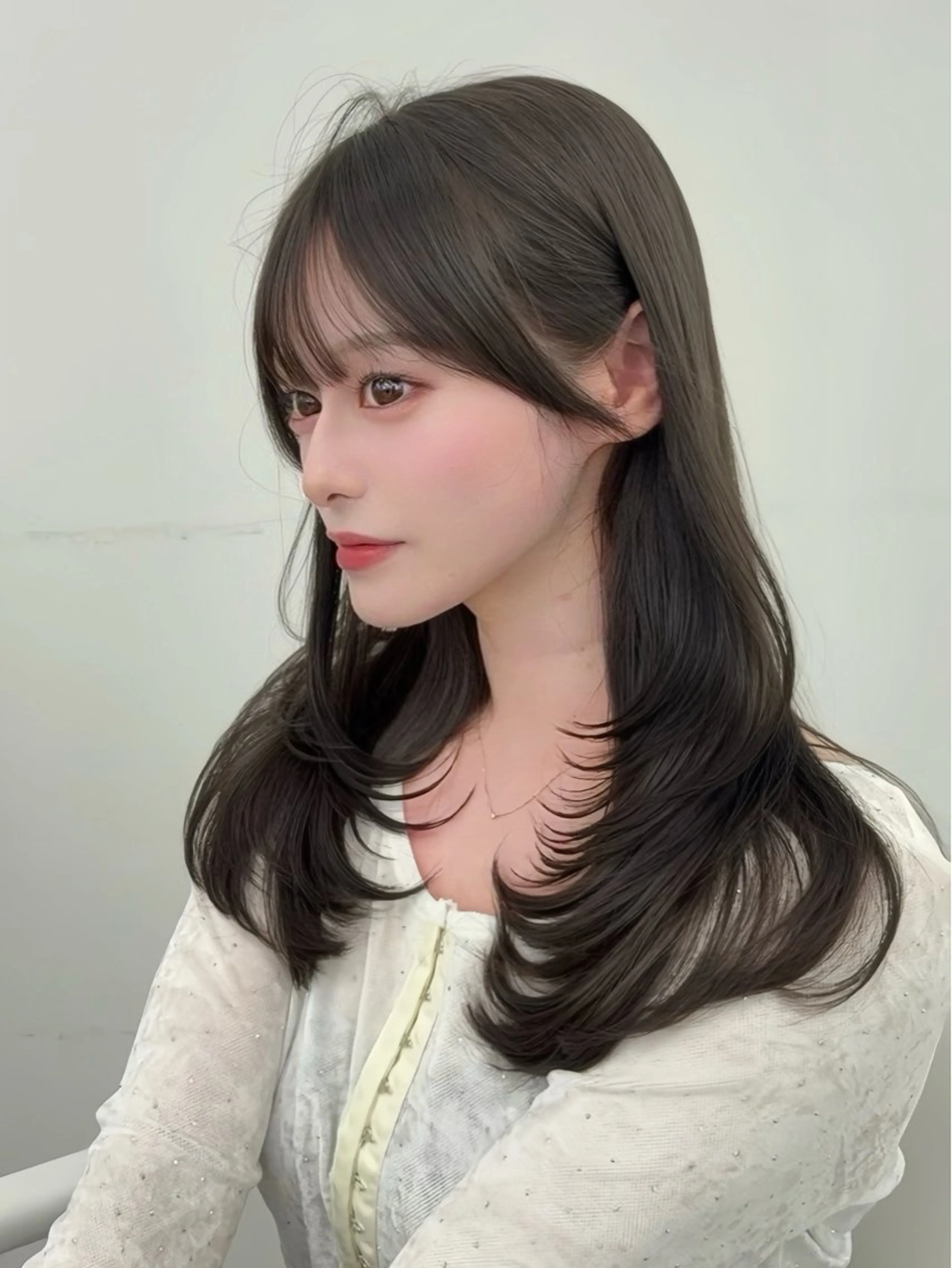 ロング カラー 小顔カット カット ヘアカラー トリートメント 韓国ヘア/レイヤー/ 顔まわり足立遥奈のヘアスタイル