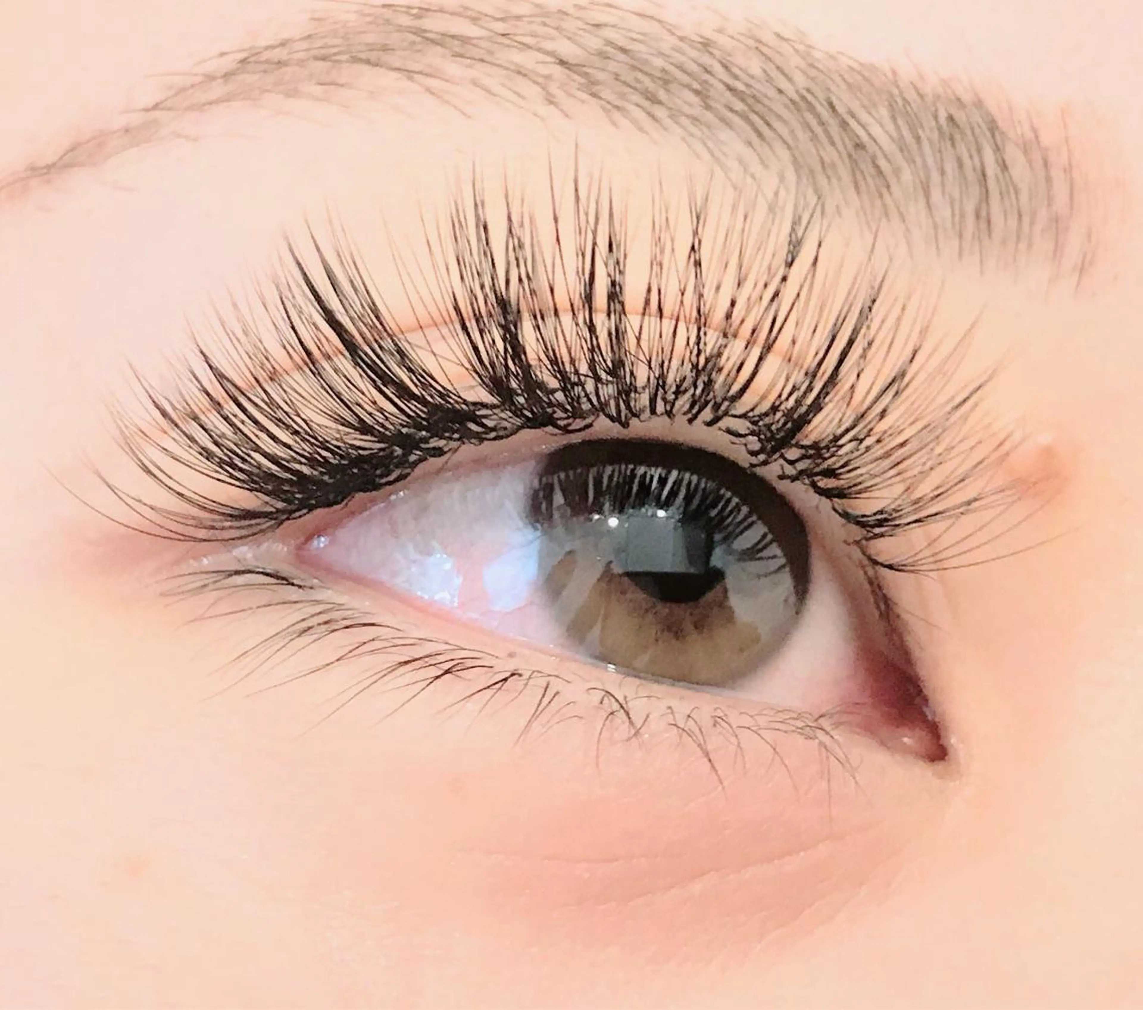 マツエク・マツパ Cカール ボリュームラッシュ Eyelash  Salon FAXIA大宮店所属・FAXIA Mihoの眉毛・アイブロウイメージ