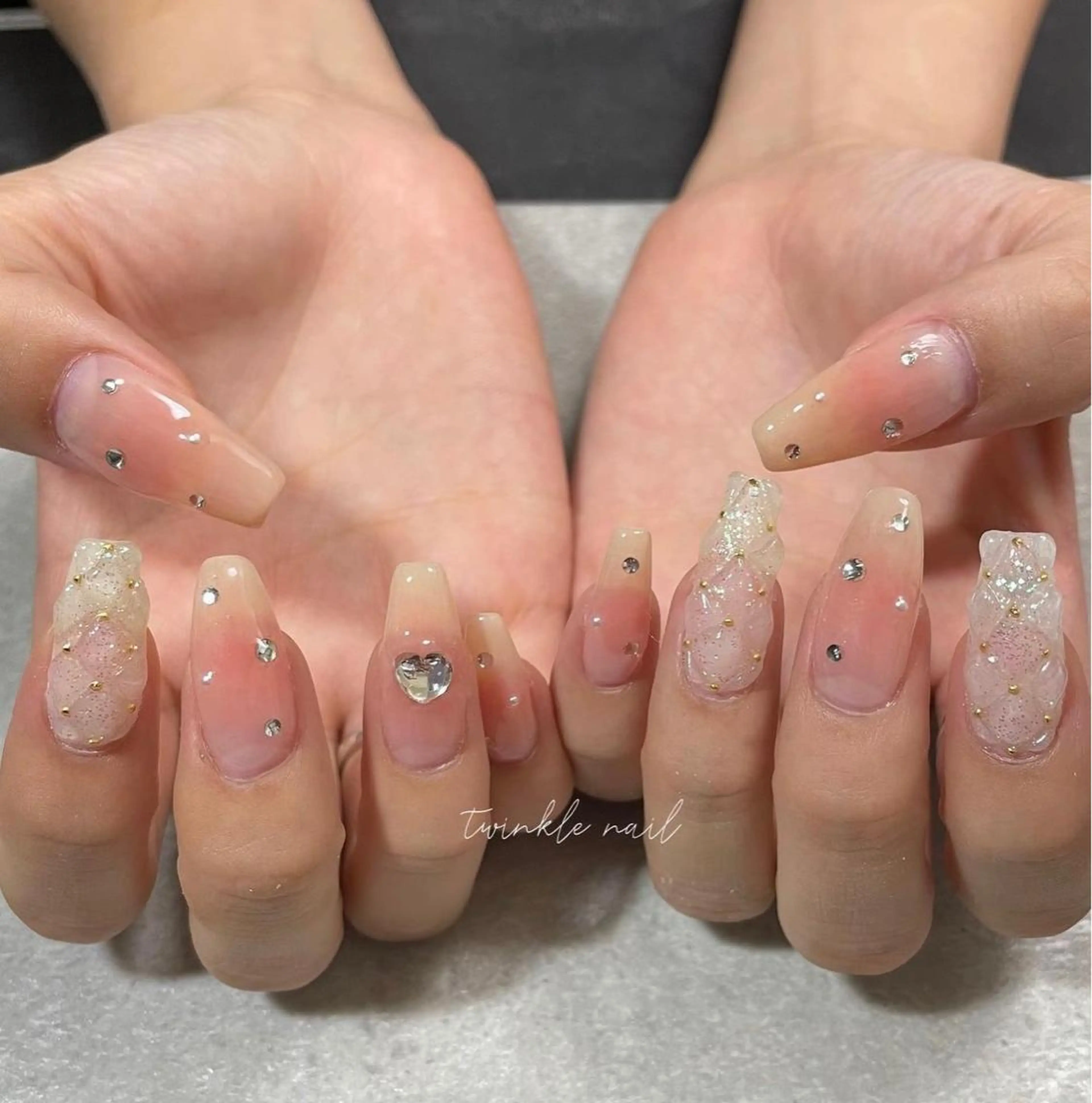 ネイル オーロラネイル クリアネイル 成人式 長さ出し フレンチネイル sincere nailのネイルデザイン