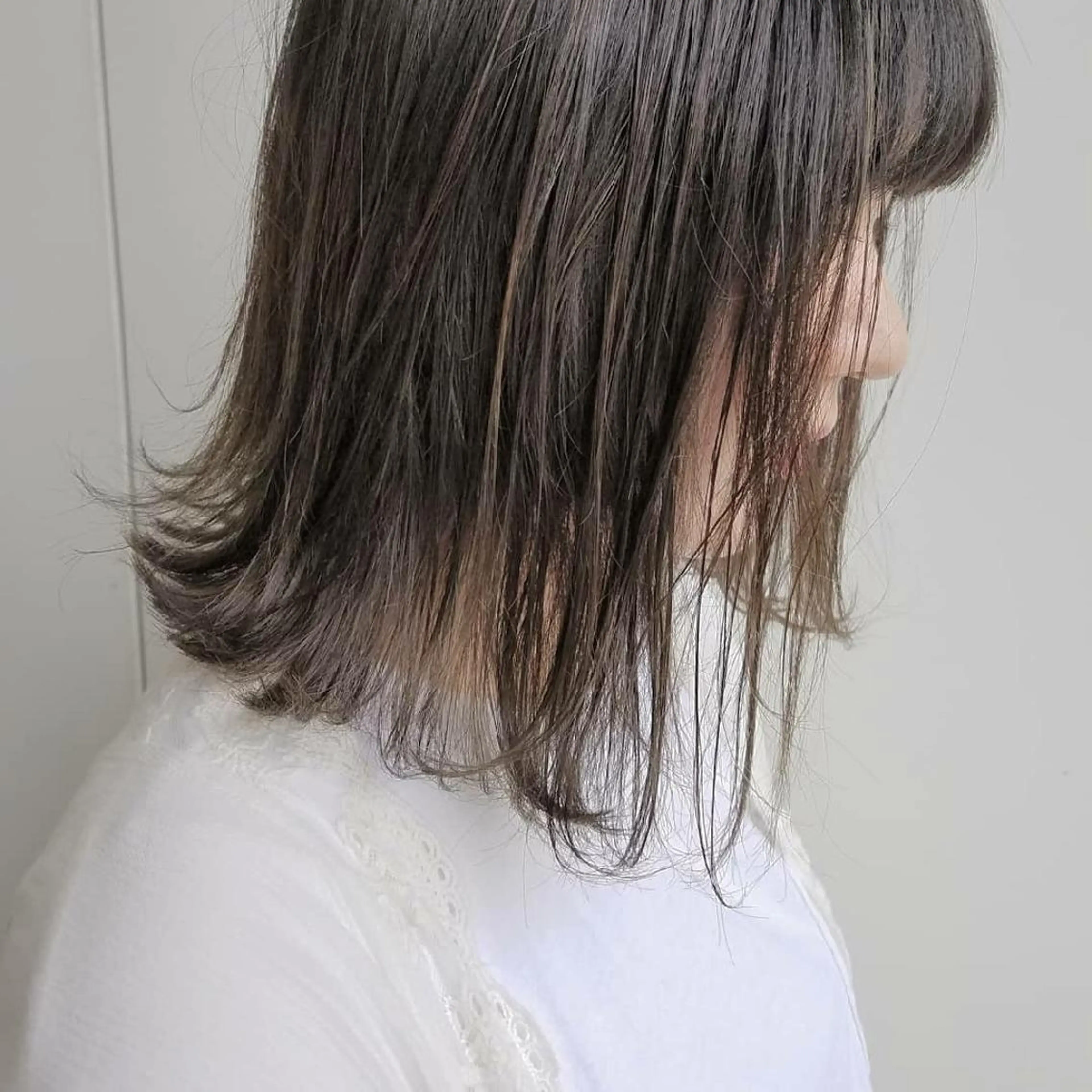 ミディアム カラー ボブ iplus✴ まつげ、眉毛、耳つぼのマツエク・マツパデザイン