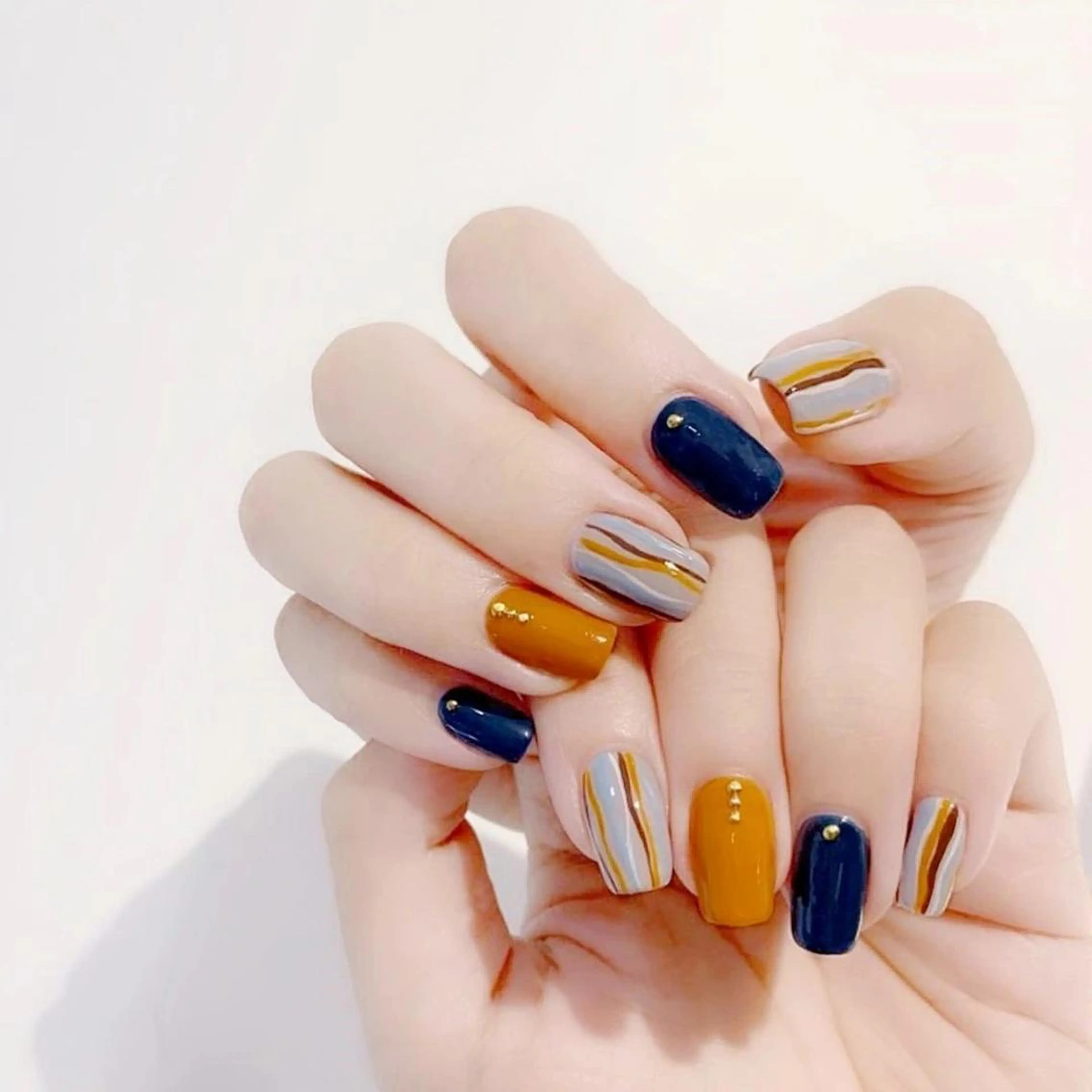 ネイル 💅ネイルサロン ブラン🌈かすみのネイルデザイン
