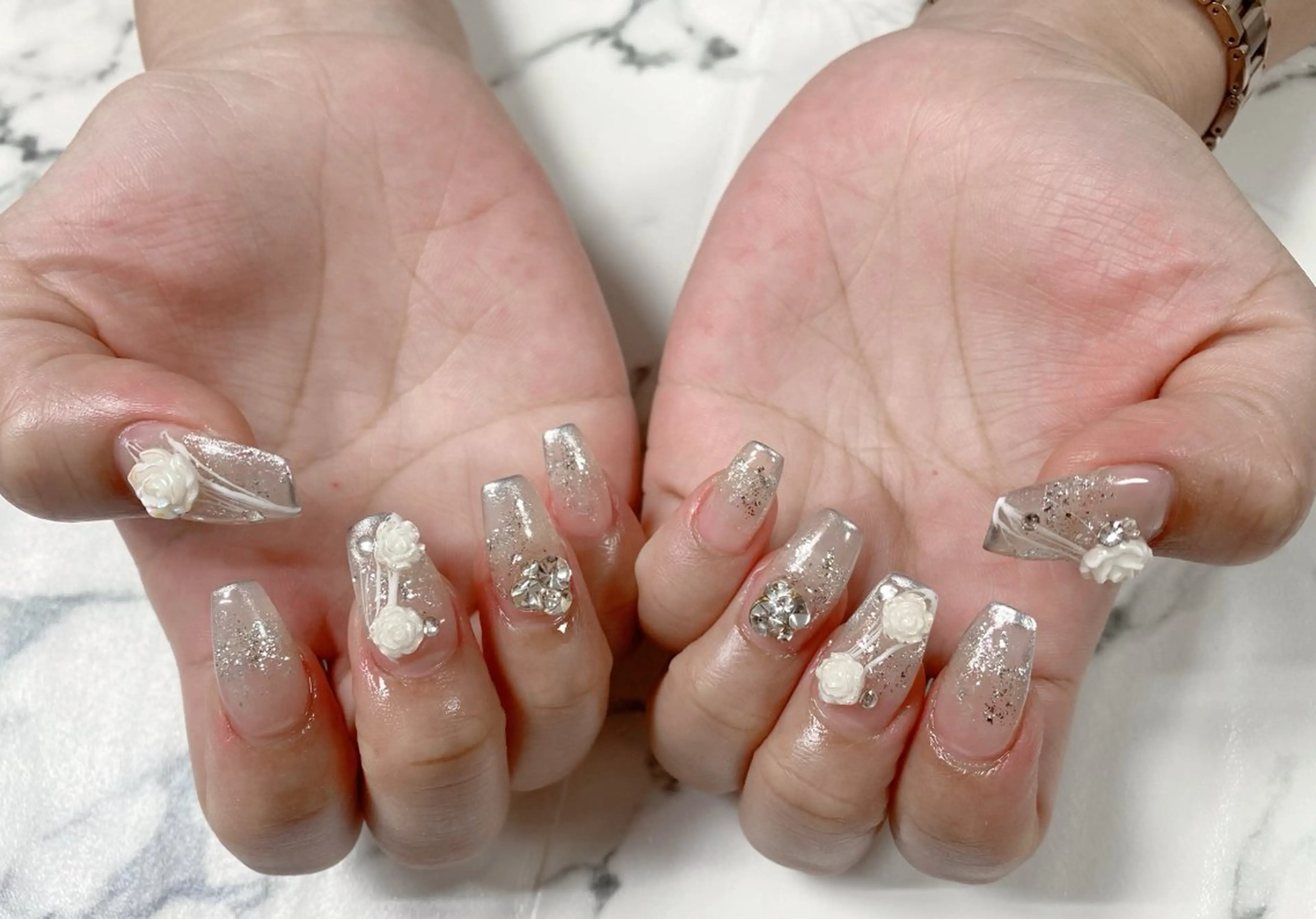 ロング カラー ネイル Q Free nailsのネイルデザイン