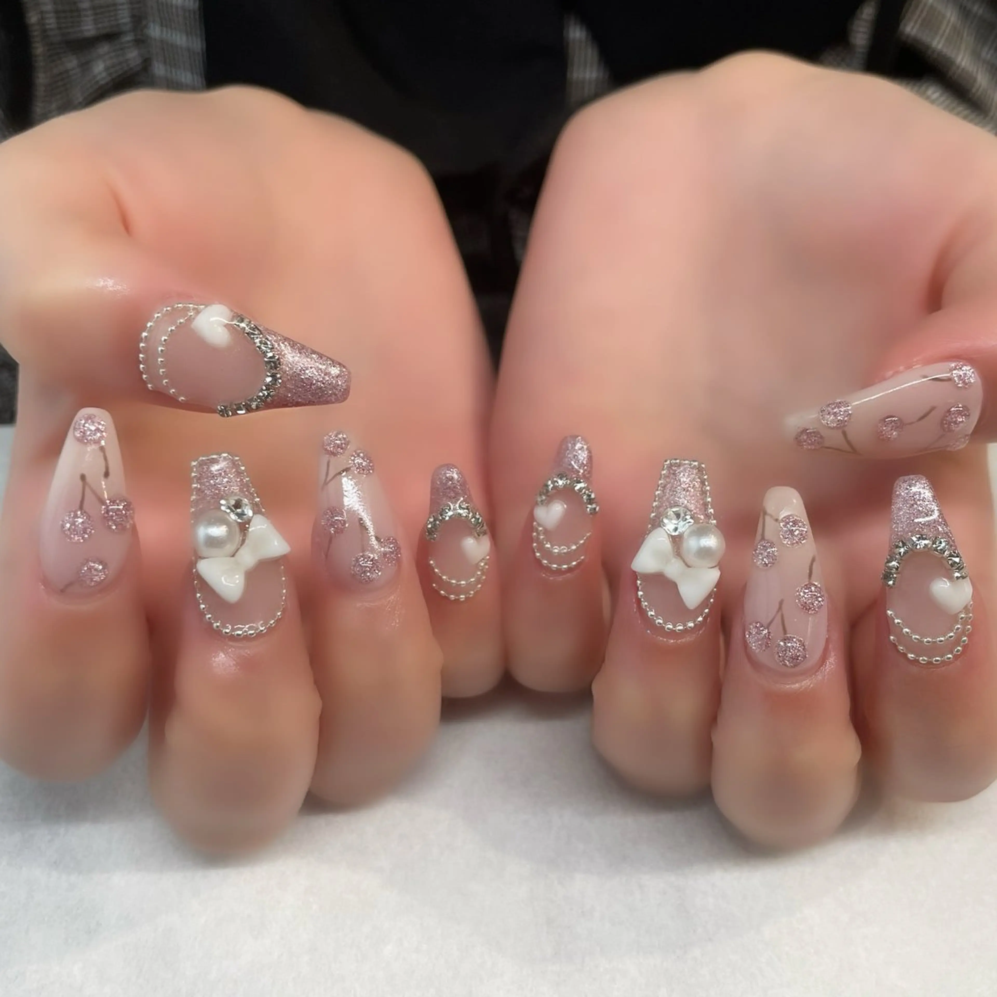 ネイル ハンドネイル 💎🐰 saki. m 🐰💎のネイルデザイン