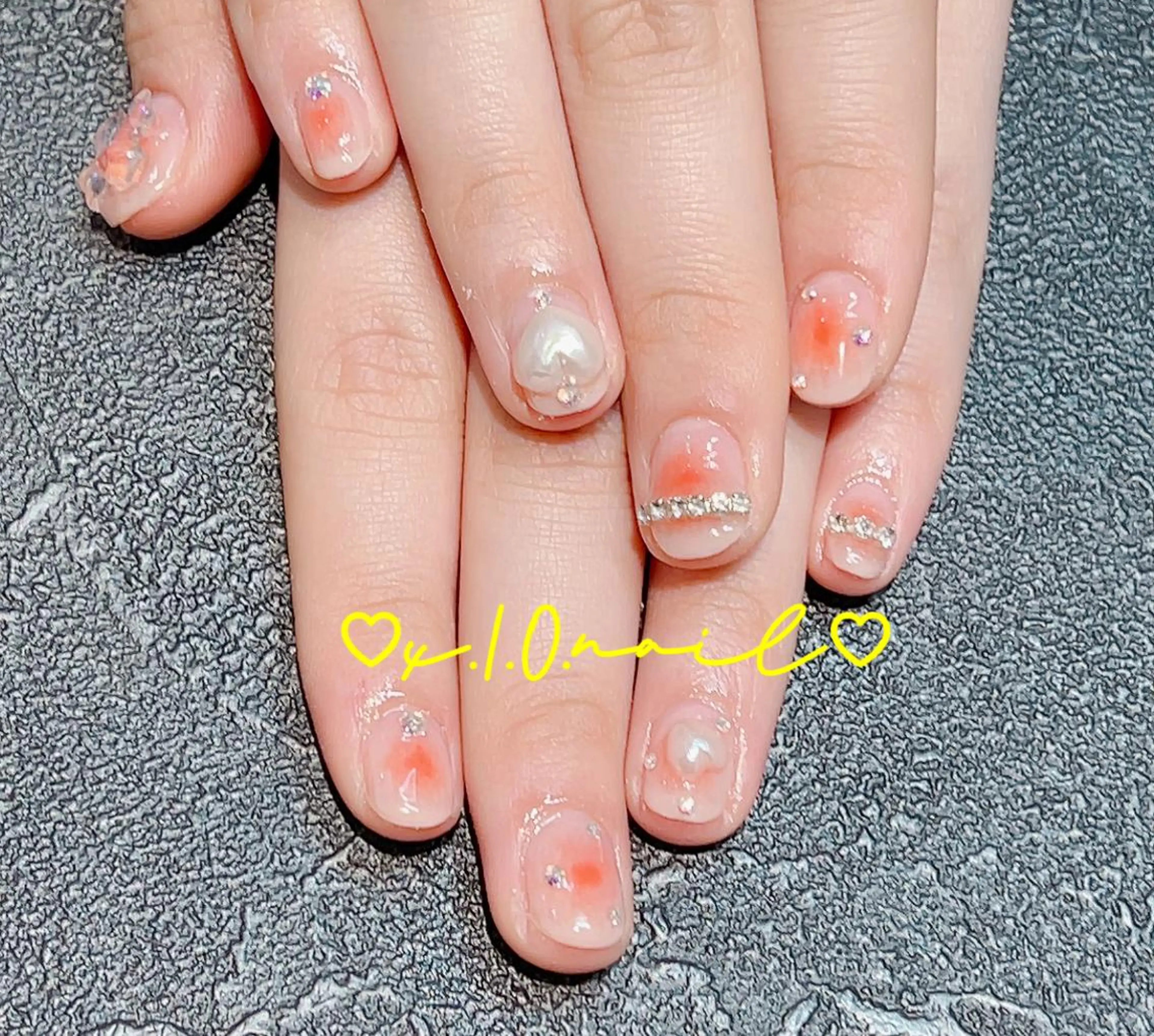 ネイル アニマル柄 アートネイル ニュアンスネイル ネイルチップ ワンホンネイル ハンドネイル x.1.0.nail ♡Cのネイルデザイン