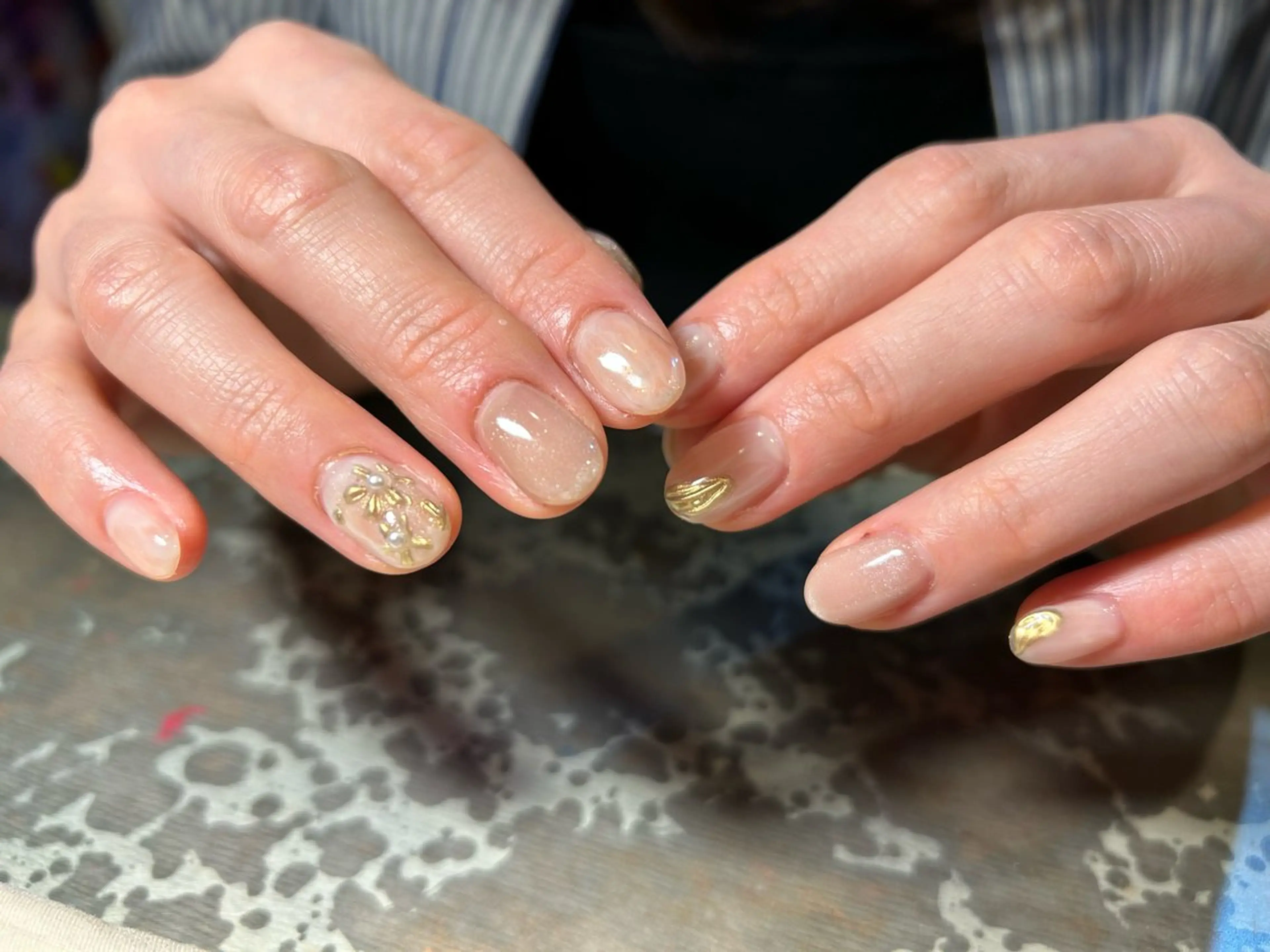 ネイル ニュアンスネイル ブライダルネイル ハンドネイル ハンドケア Ainchi nail所属・＊ misa ＊のネイルデザイン